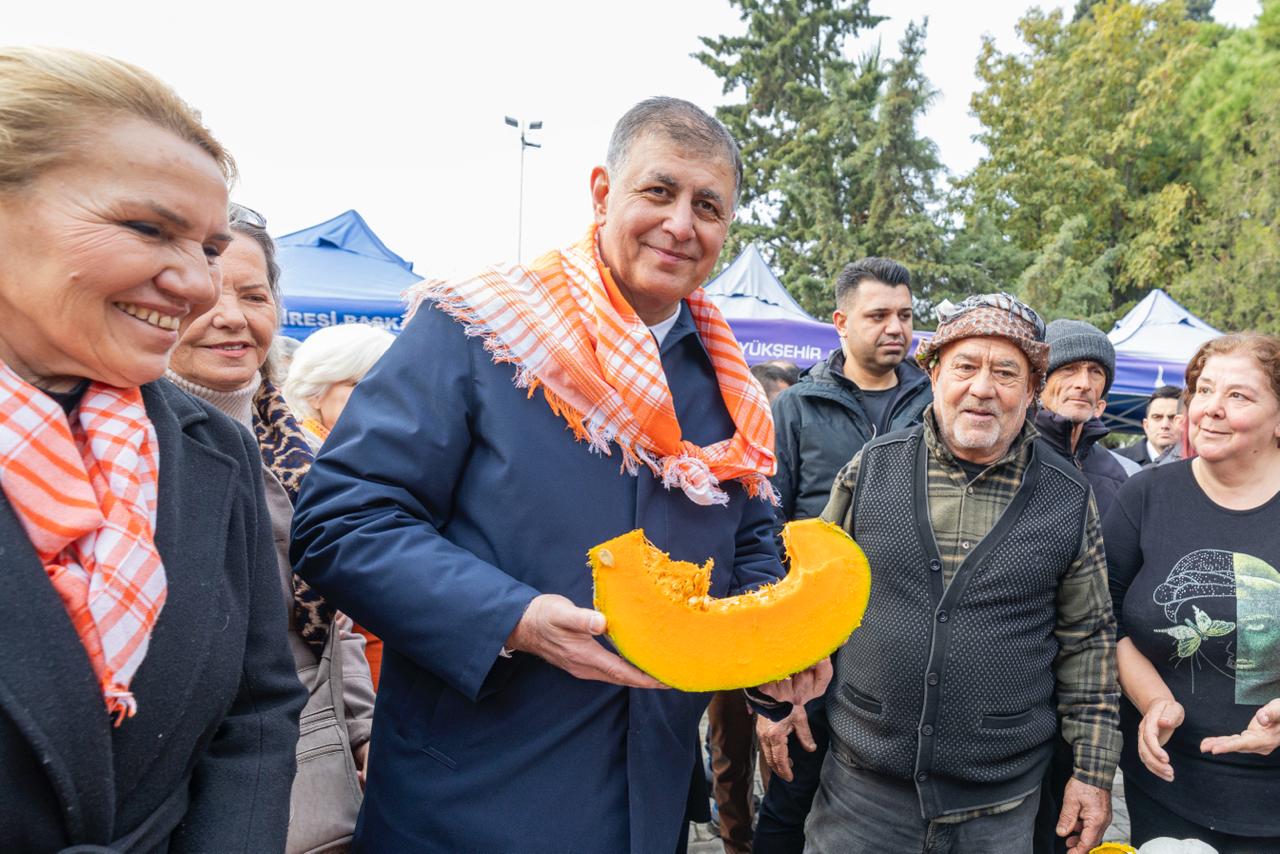 İzmir'de 21 Aralık Dünya Kooperatifçilik Günü etkinliklerle kutlandı