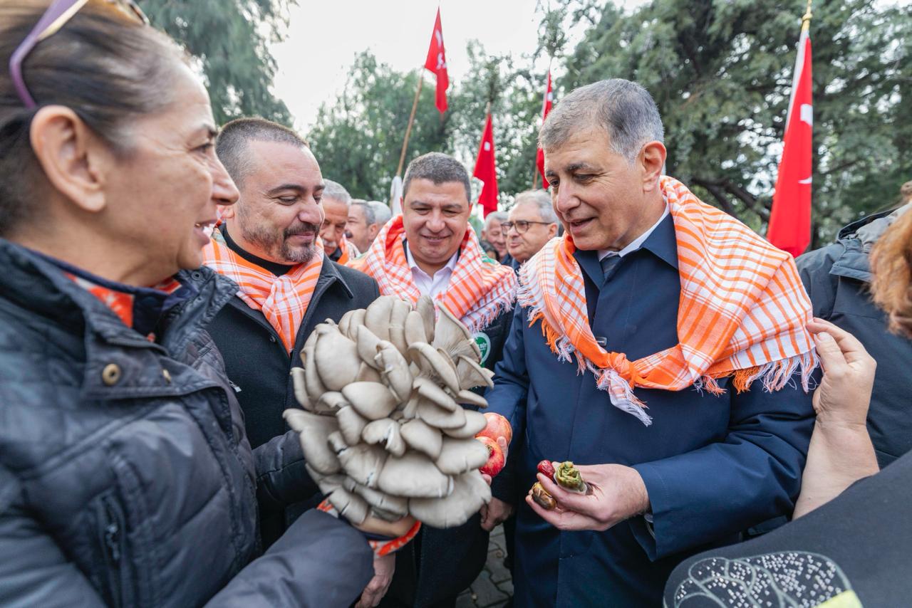 İzmir'de 21 Aralık Dünya Kooperatifçilik Günü etkinliklerle kutlandı