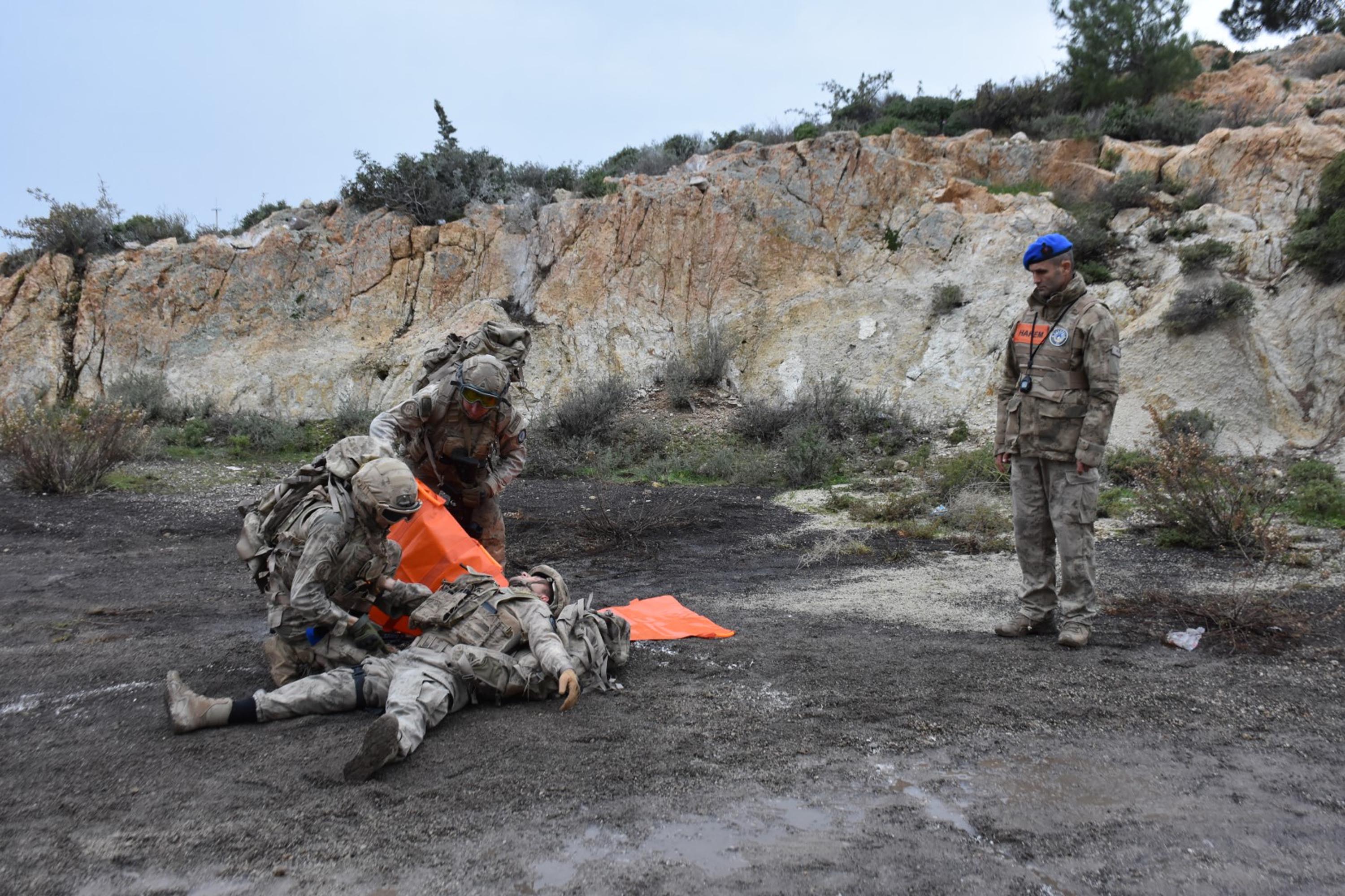 Jandarma Komando Özel Harekat birlikleri, ‘Savaşçı Yarışması'nda mücadele ediyor