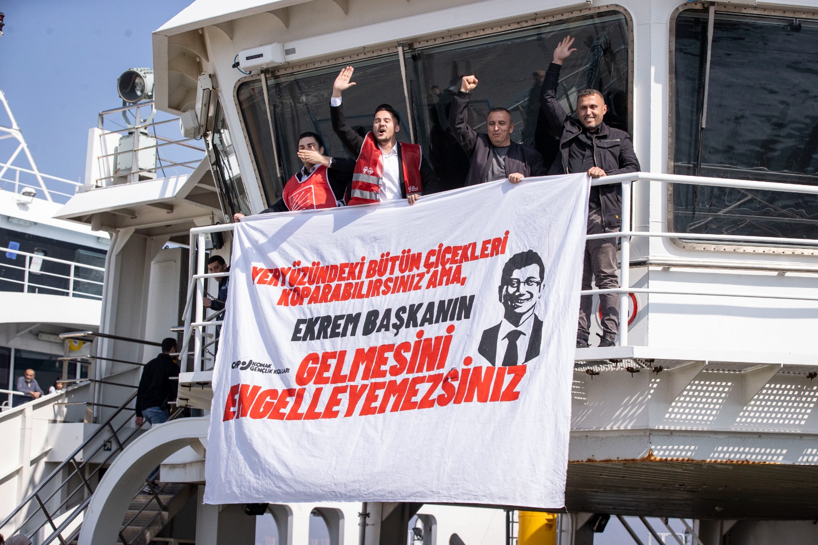 CHP'nin Cumhurbaşkanı aday adayı İmamoğlu İzmir'de