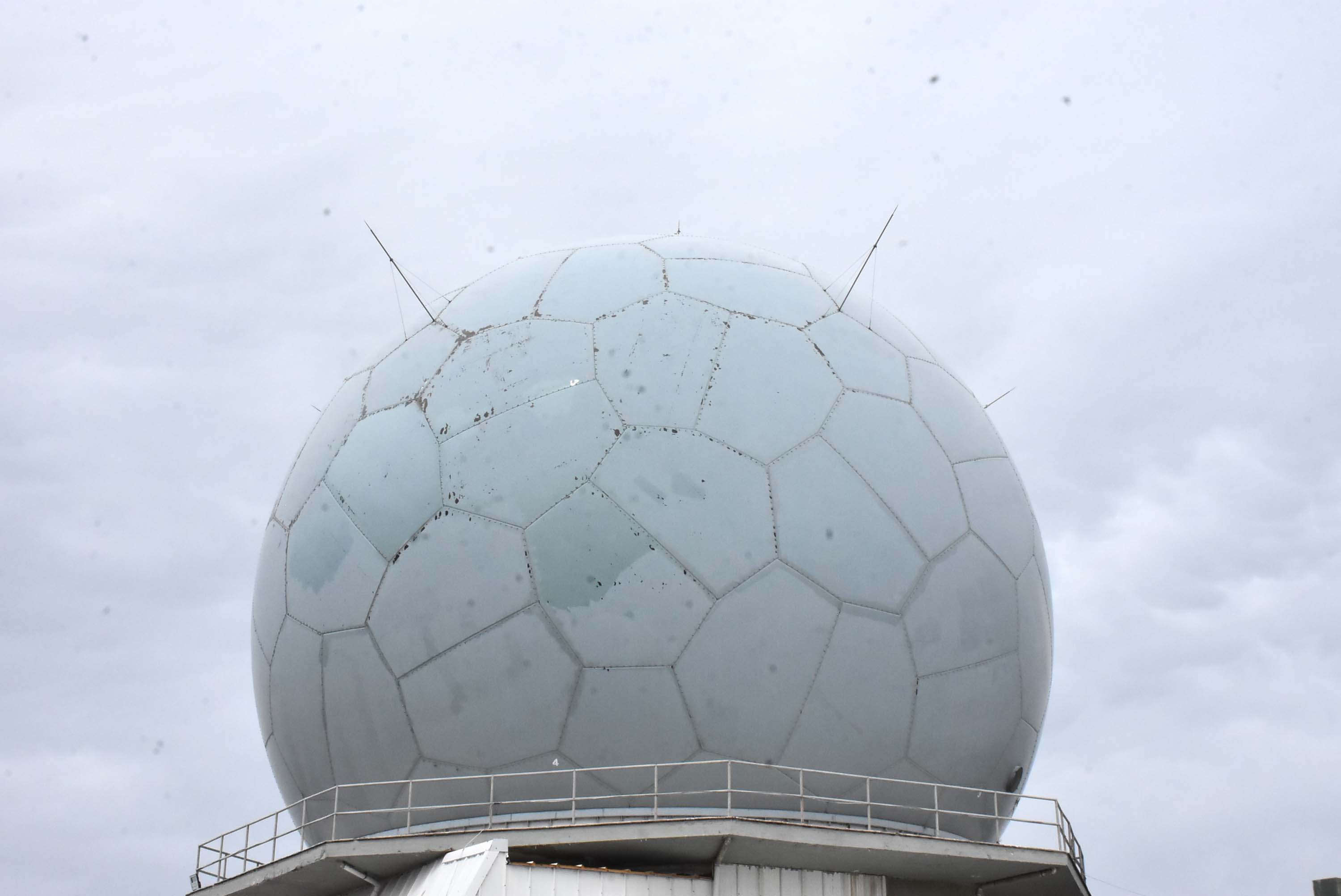 İzmir Hava Radar Mevki Komutanlığı'nda görev yapan Mehmetçik bayramda da görev başında