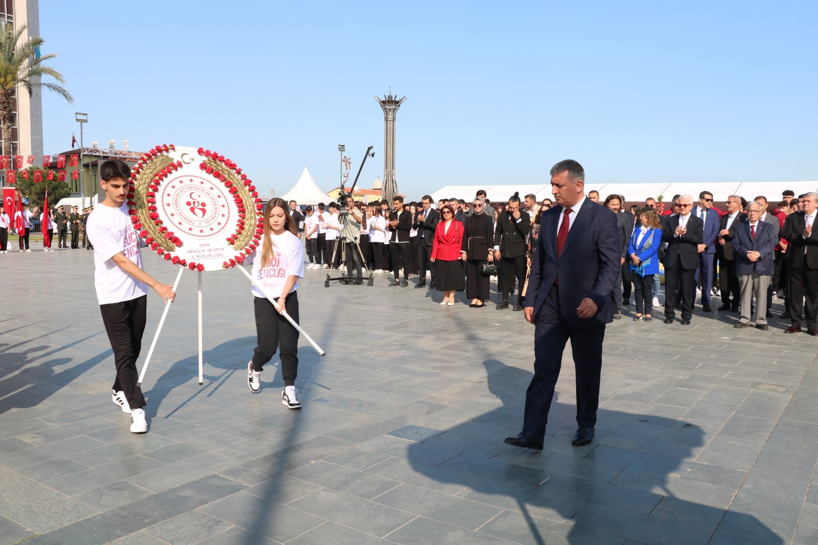 İzmir'de 19 Mayıs coşkuyla kutlandı