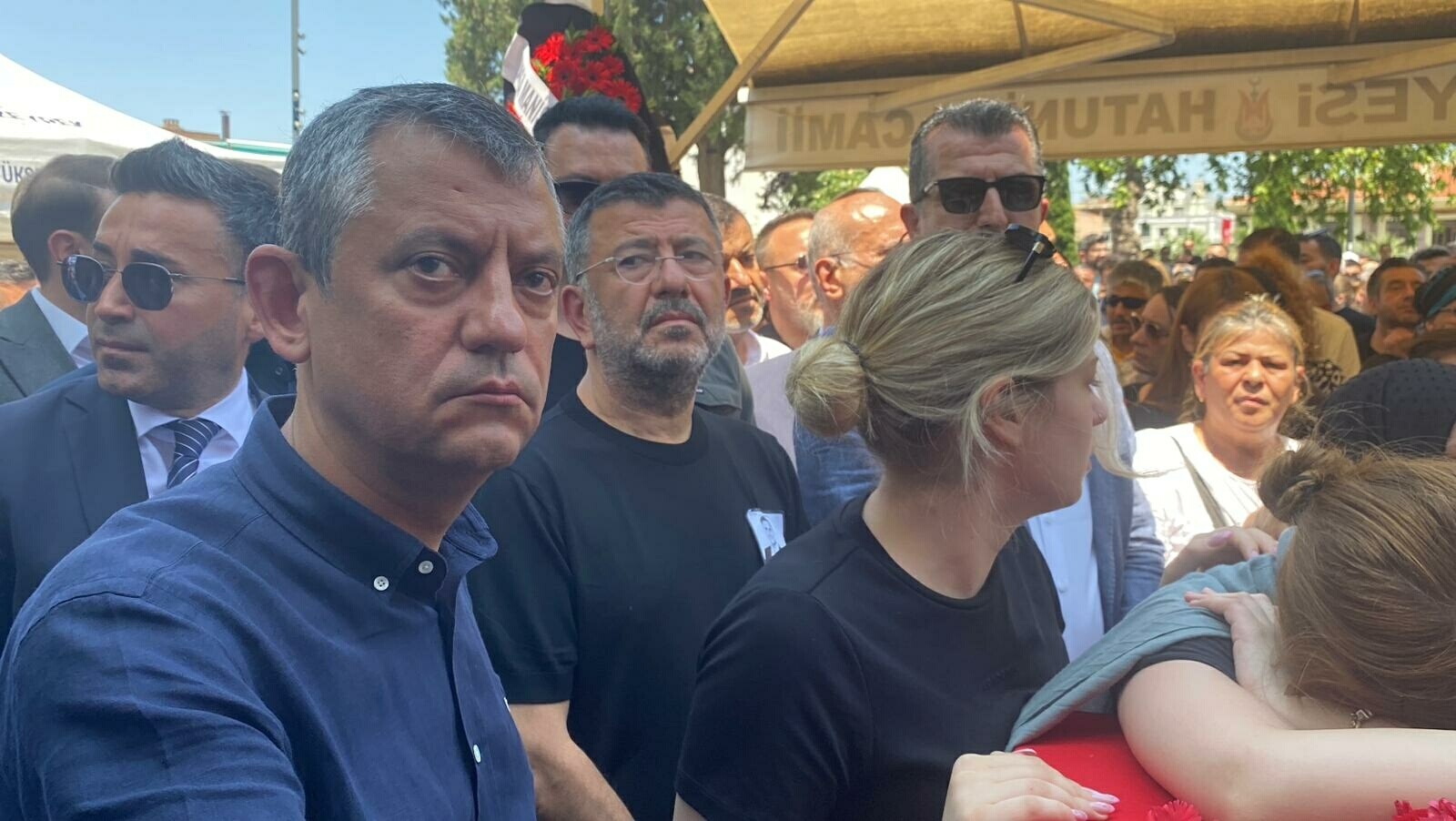 Ferdi Zeyrek, Manisa'da son yolculuğuna uğurlandı