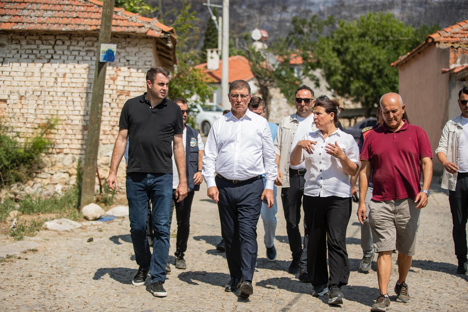 Foça'daki yangın bölgesinden yeni görüntüler!