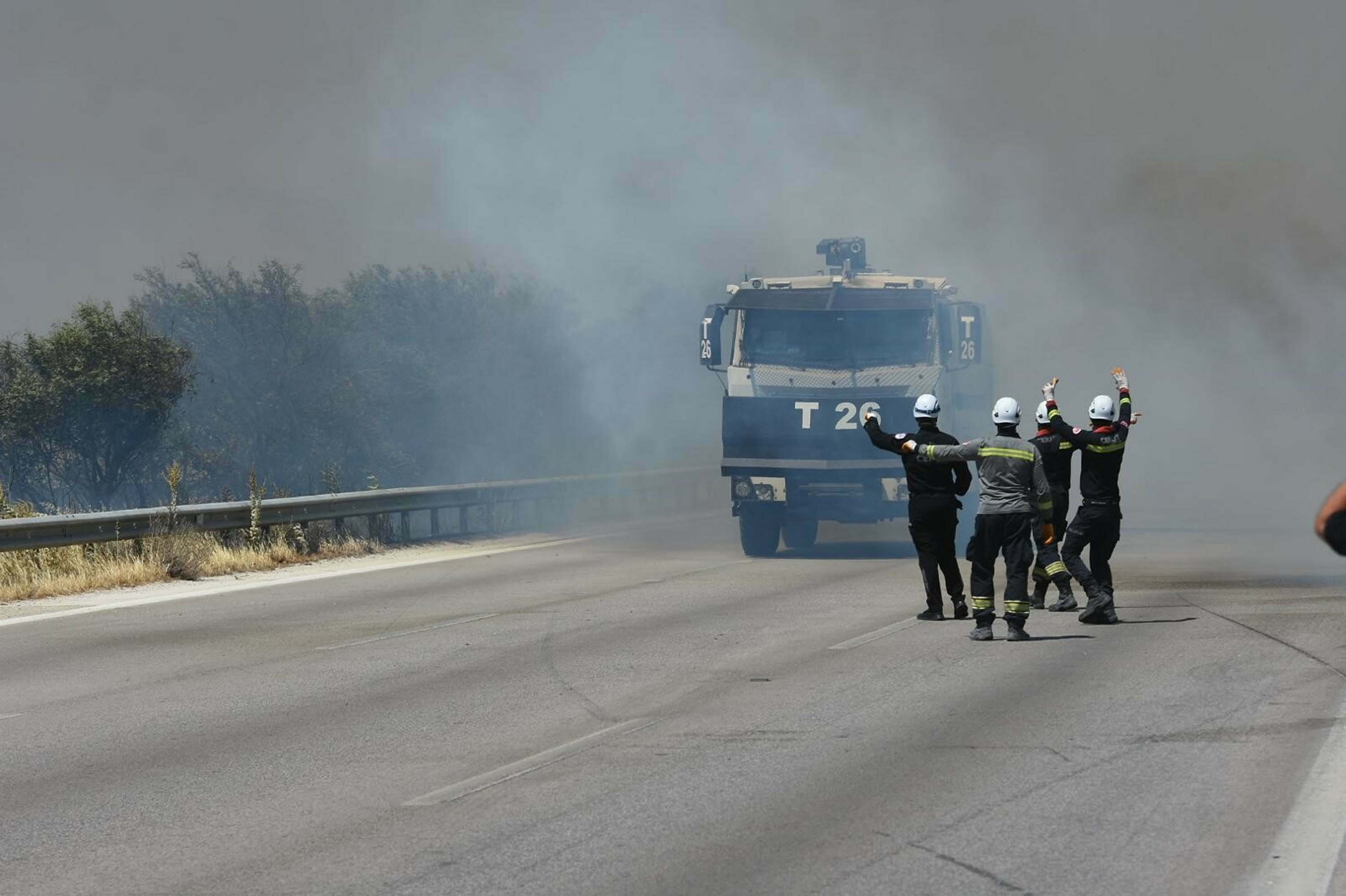 Çeşme'deki orman yangını 2'nci gününde