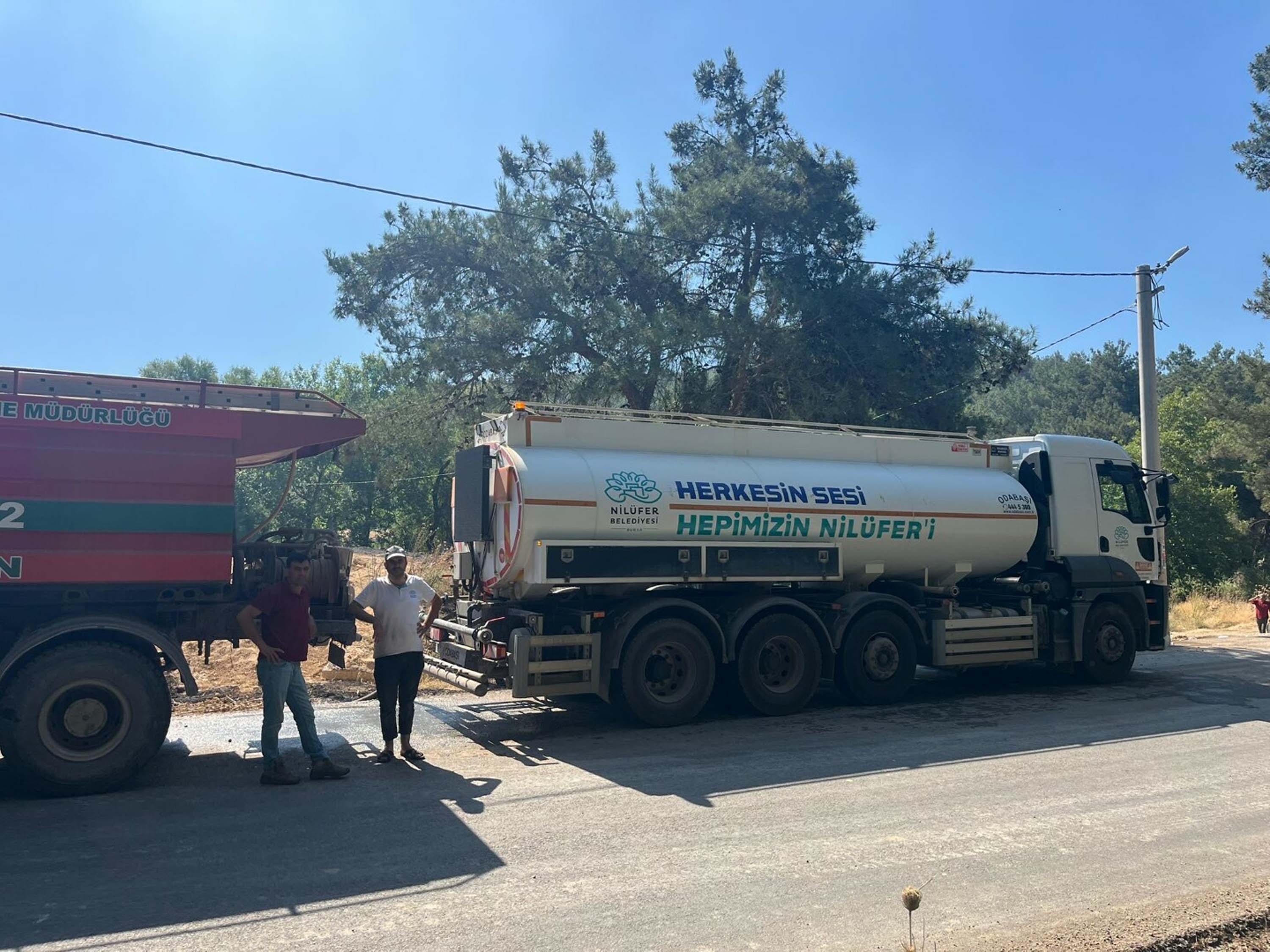 Buca'daki orman yangını 2'nci gününde; ekipler alevlerin arasında kaldı