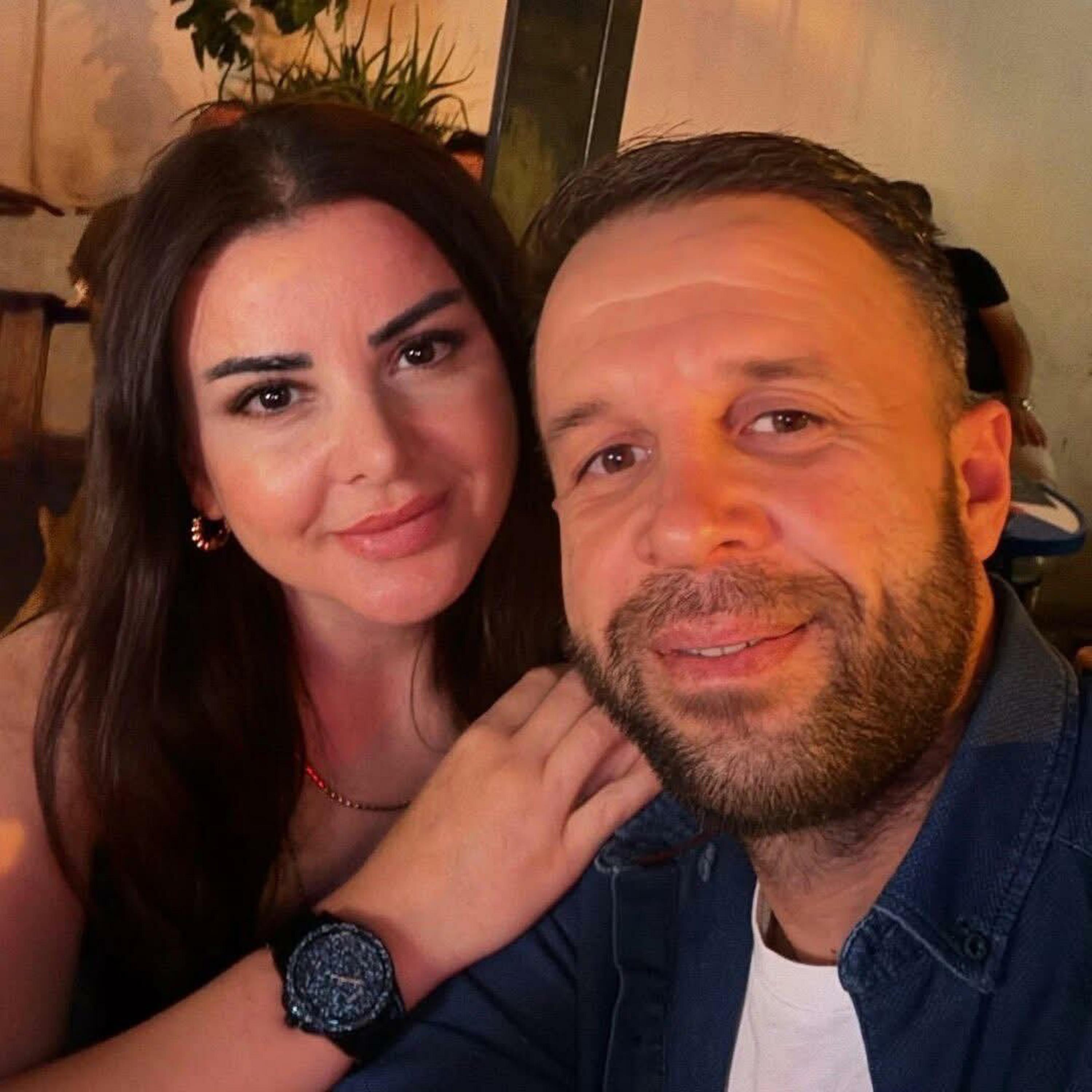 Manisalı şehit astsubay için tören; Deniz Ece babasının beresini taktı