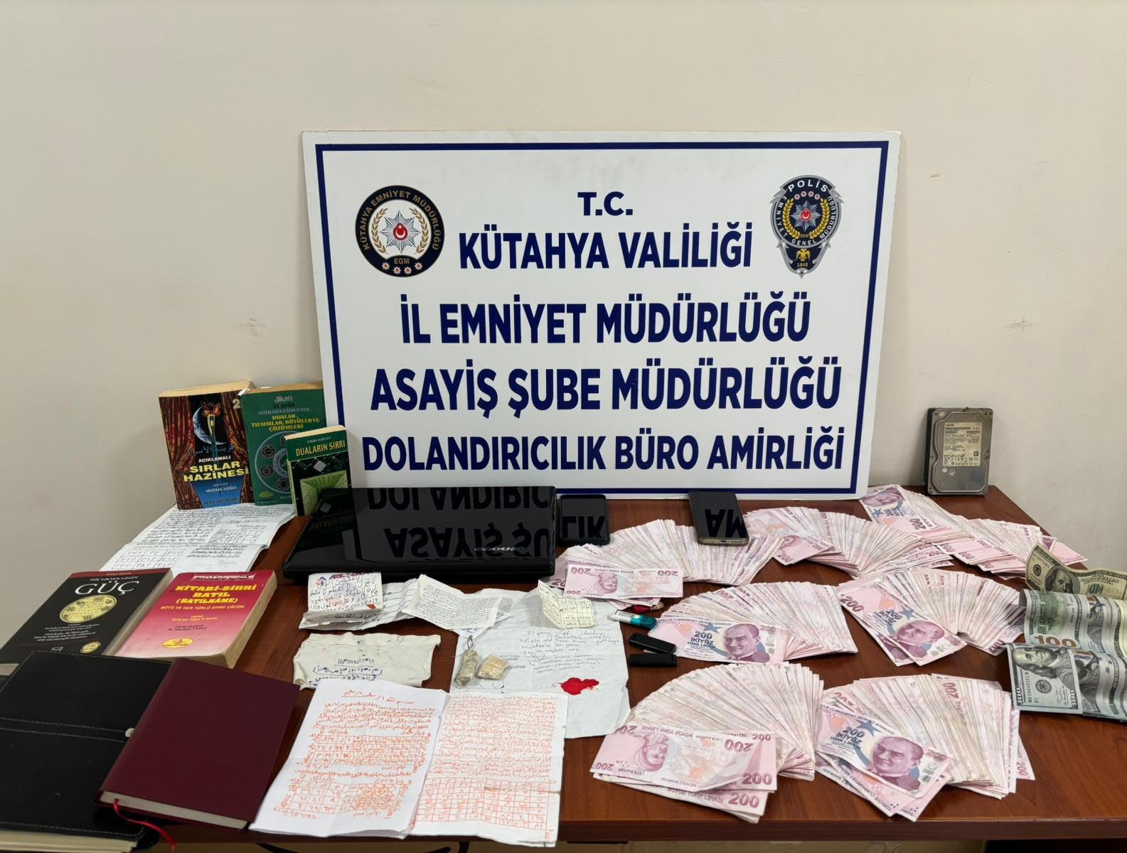 Kütahya’da üfürükçü operasyonu