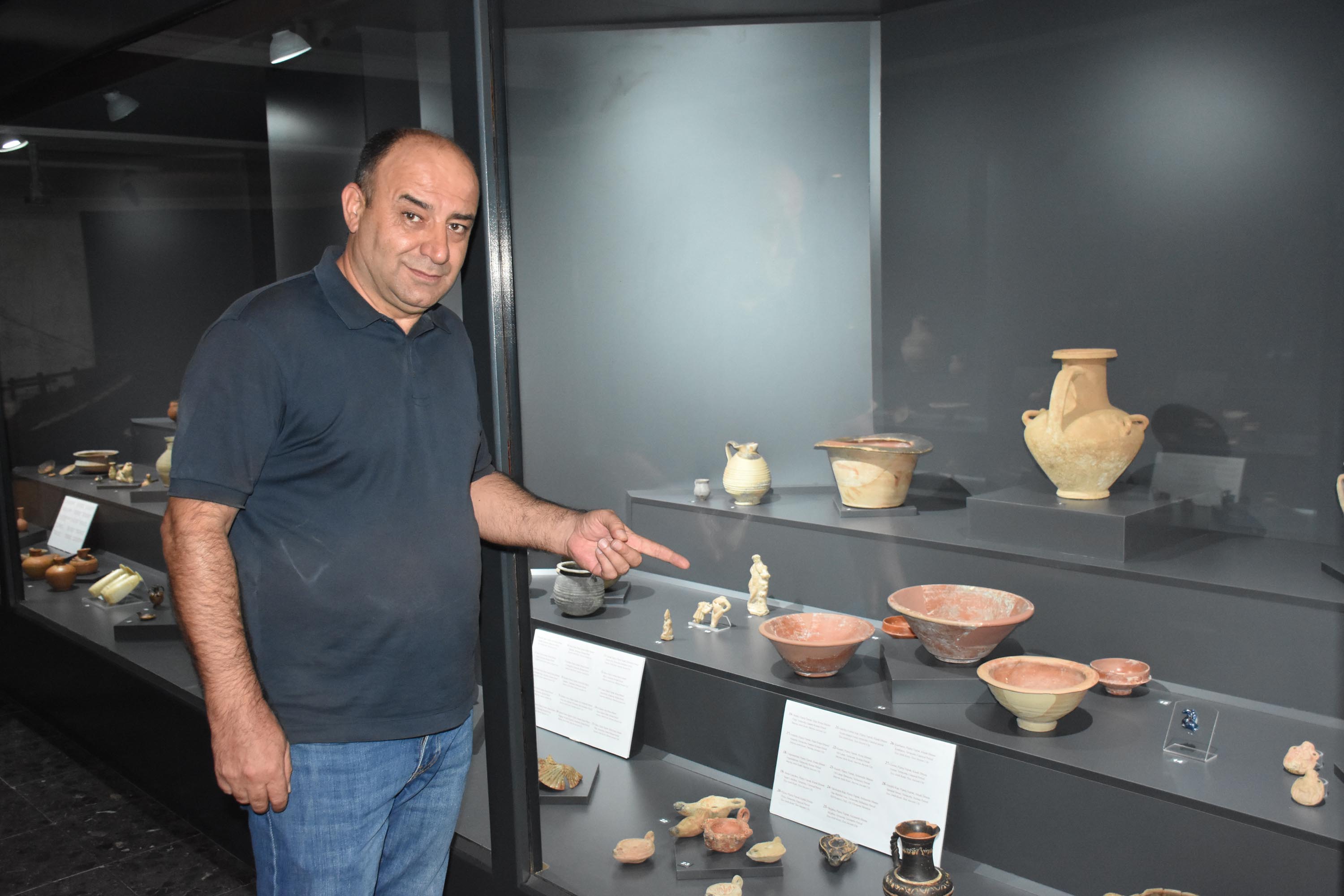 Parmağında yüzük olan 2 bin yıllık bronz kol parçası, 45 yıl sonra ilk kez sergide