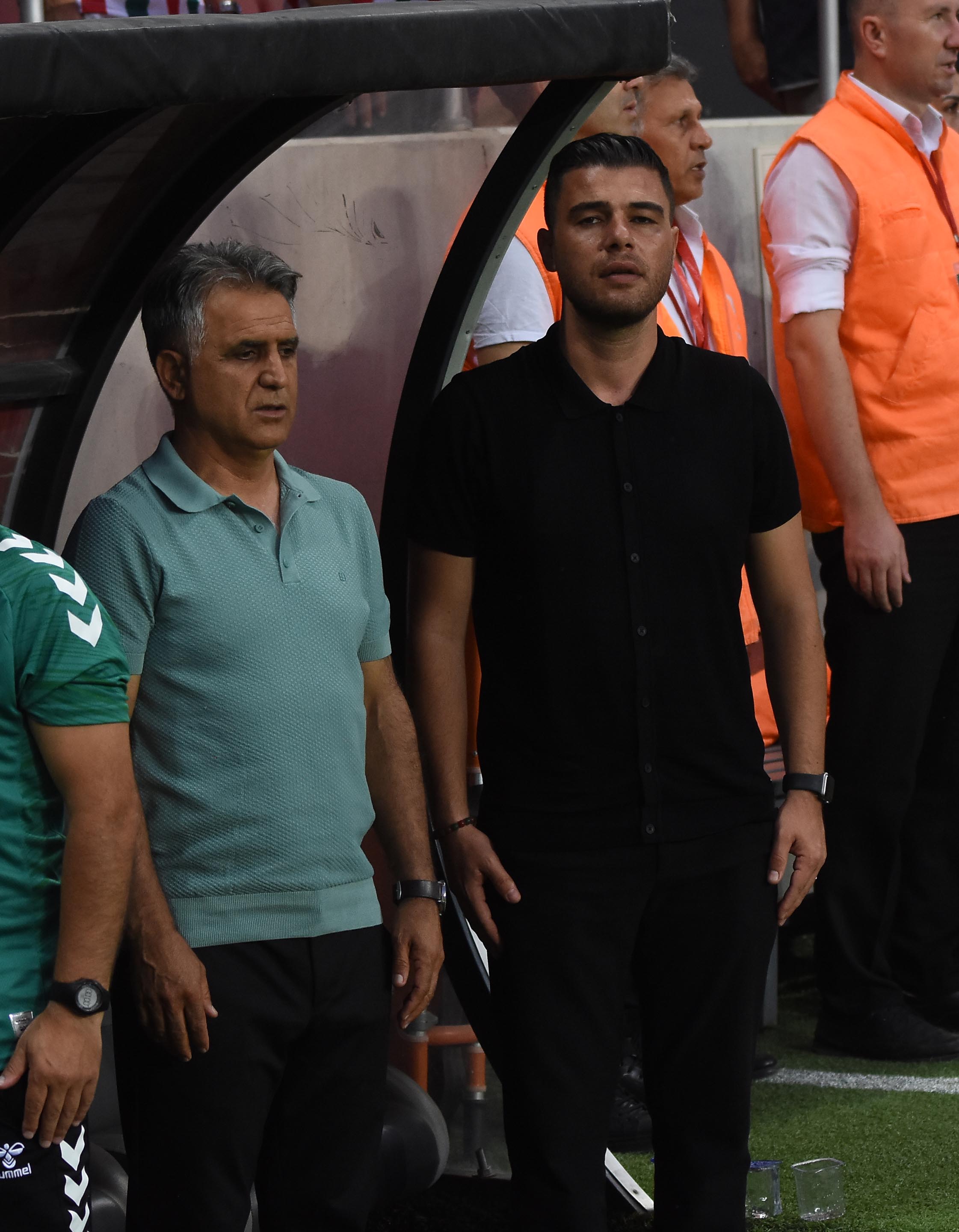 Karşıyaka'dan gövde gösterisi