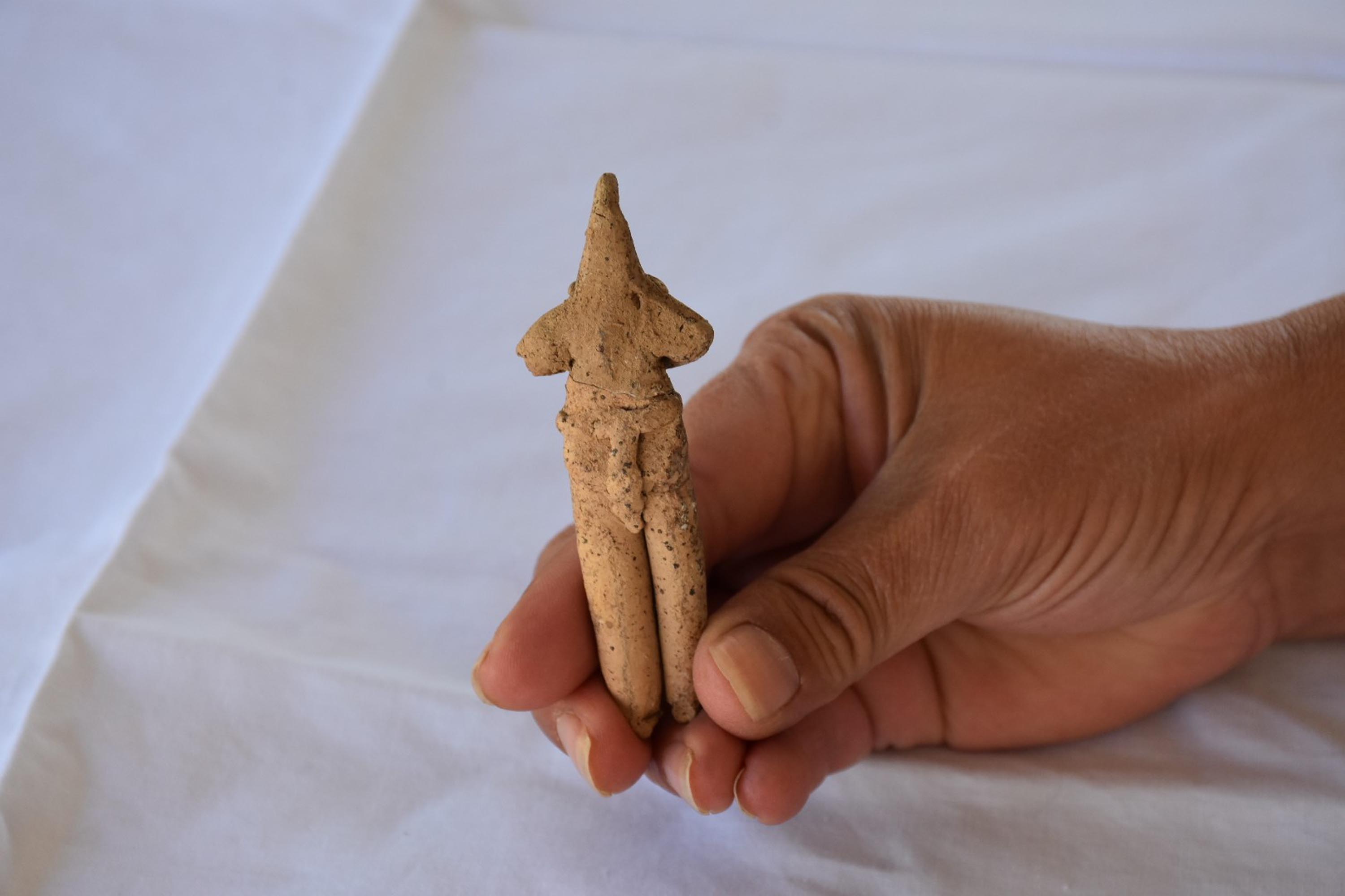 Ulucak Höyüğü'nde 8 bin yıllık Göbeklitepe üslubunda heykelci