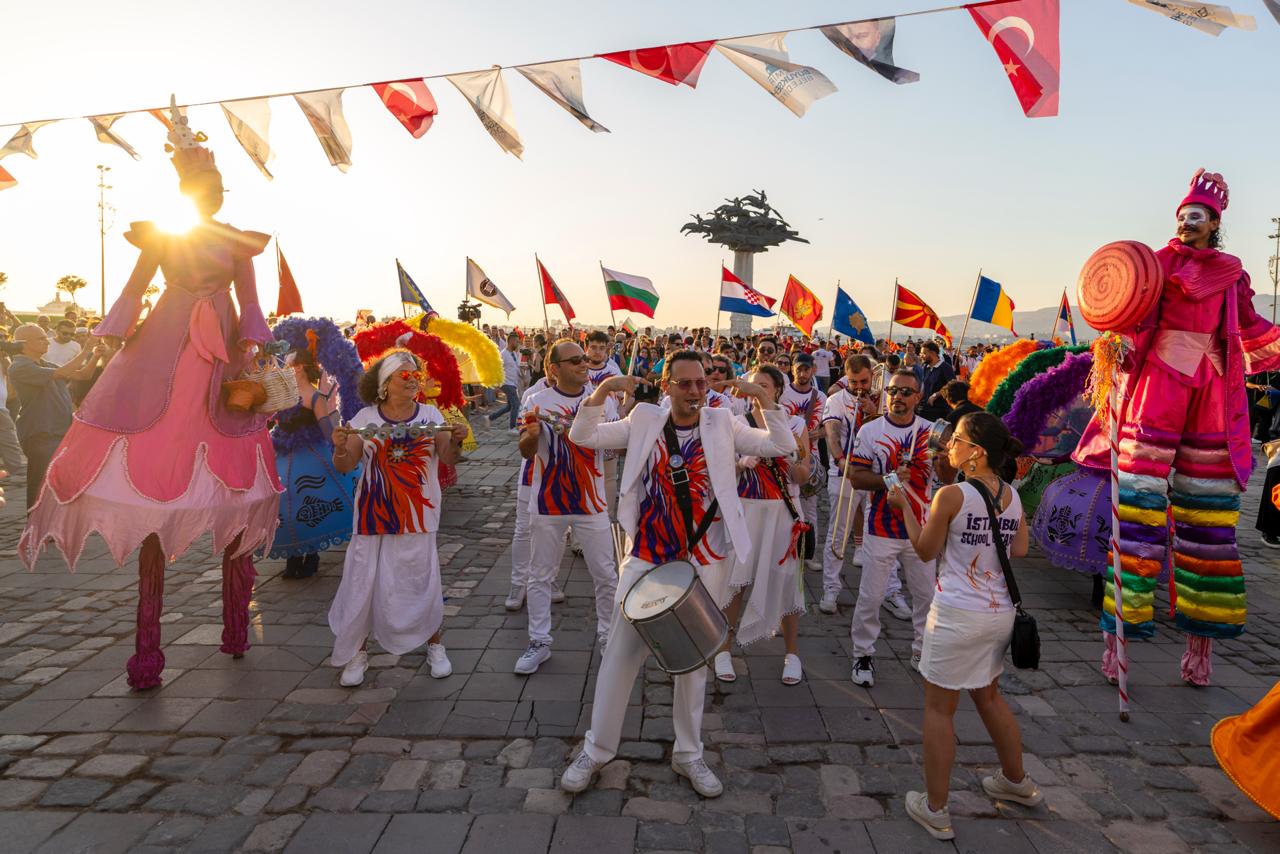 94. İEF muhteşem kortejle başladı 