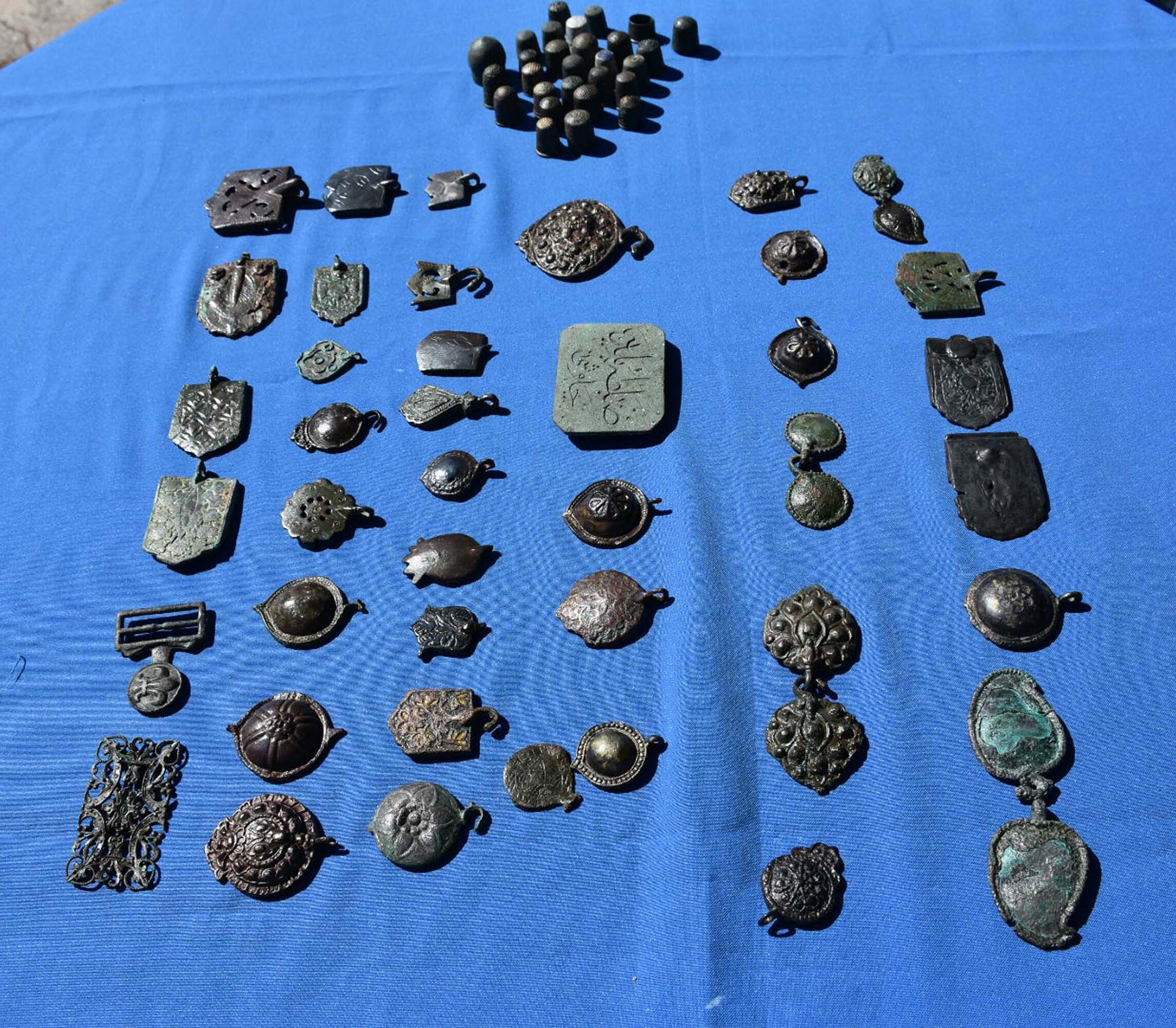Smyrna Antik Kenti'nde İzmir'in tekstil kenti olduğunu gösteren objeler bulundu