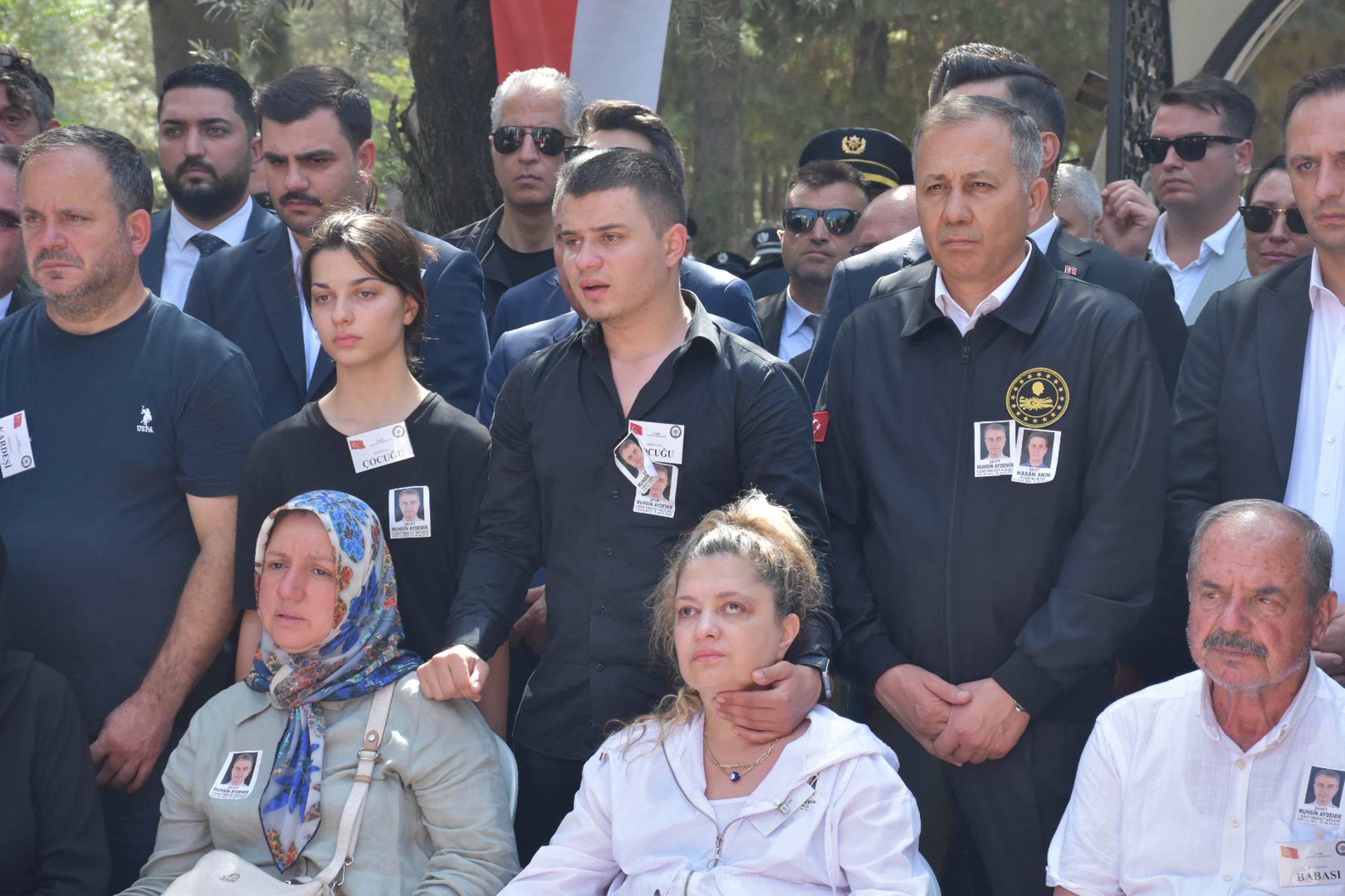 İzmir’in şehitlerine veda