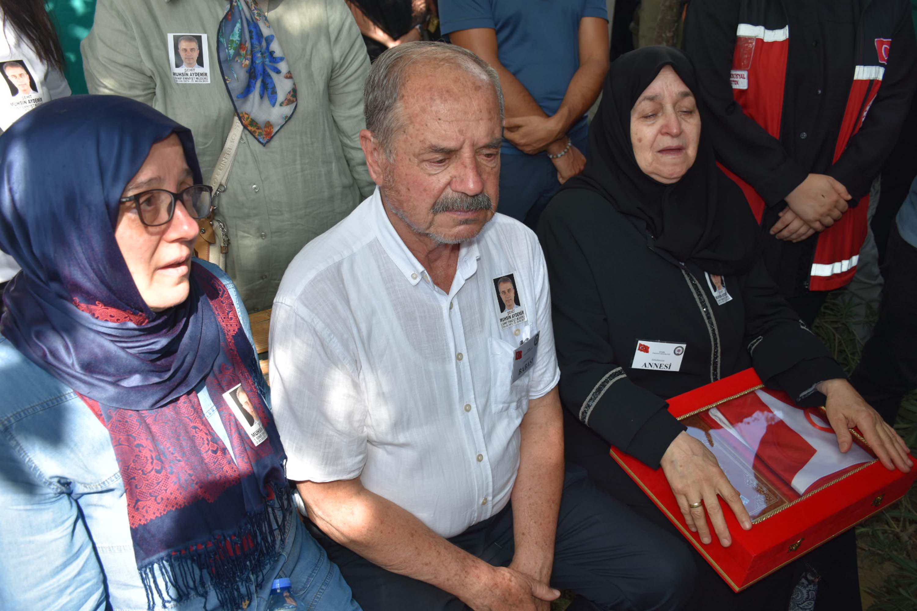 İzmir’in şehitlerine veda