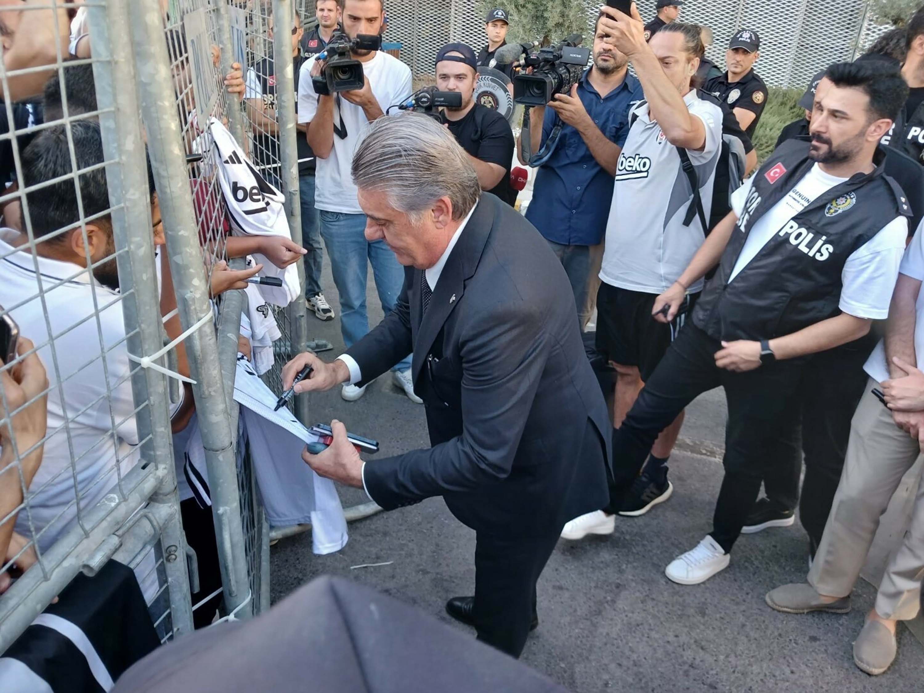 Beşiktaş, İzmir'e geldi