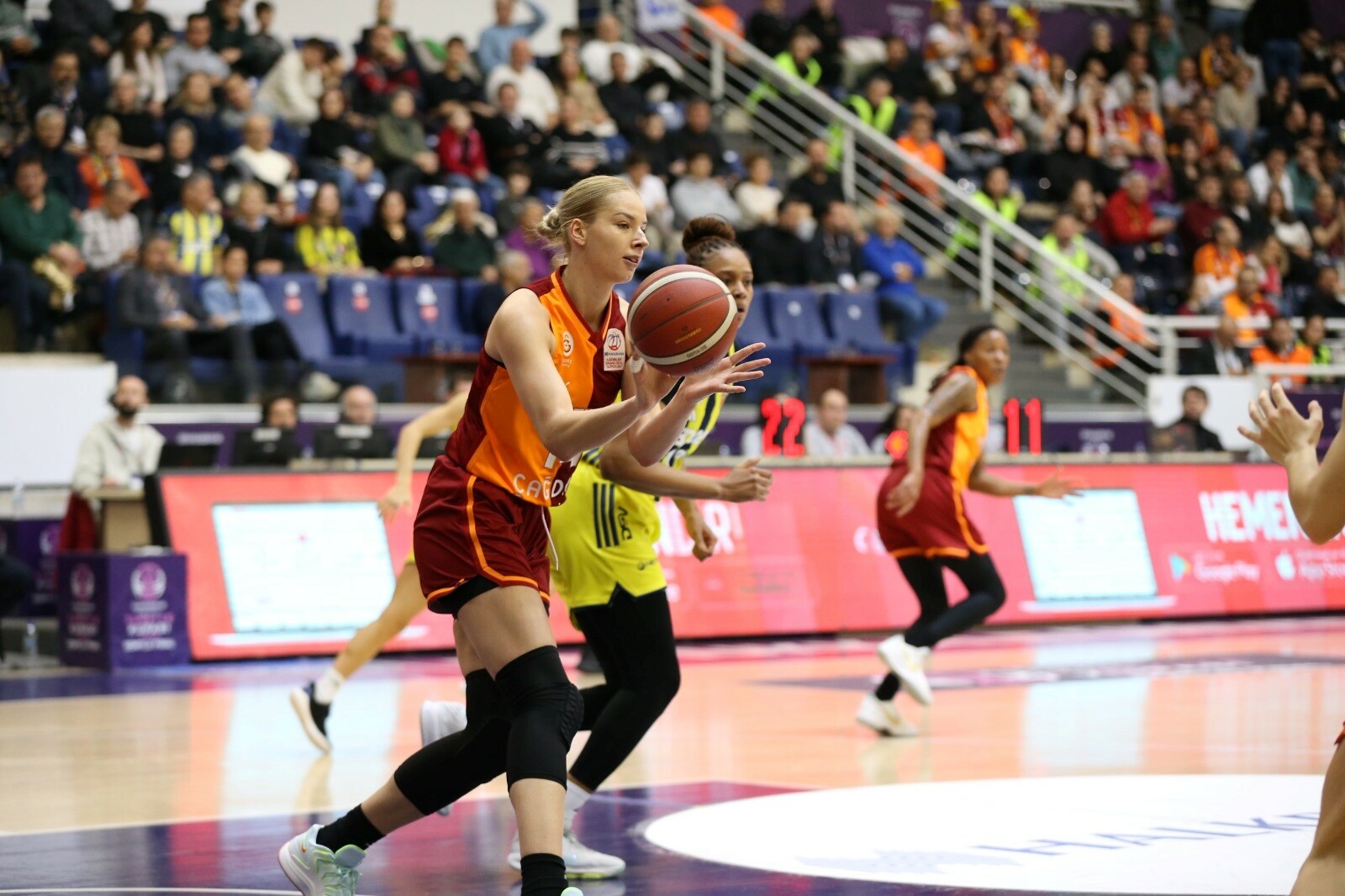 Fenerbahçe’de 15’inci kupa coşkusu