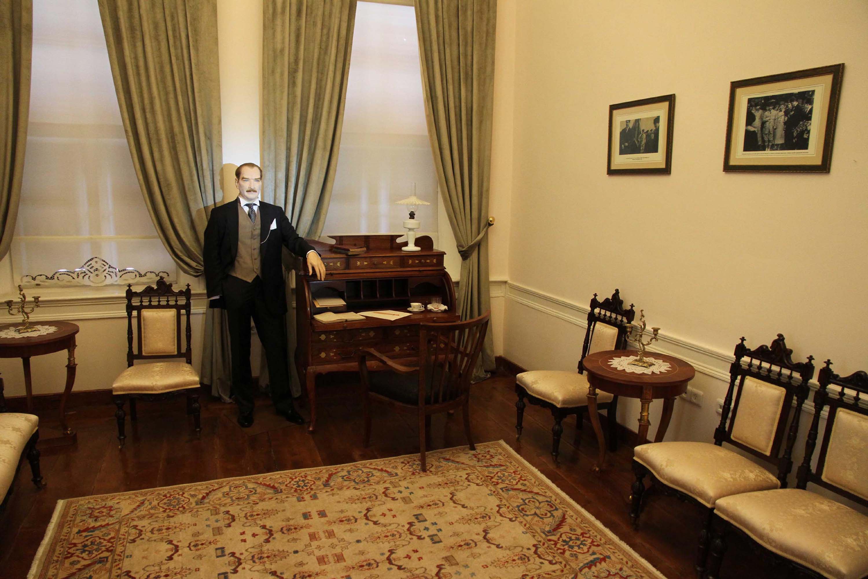 Latife Hanım Köşkü'nün bakımsızlığı tepkilere neden oldu