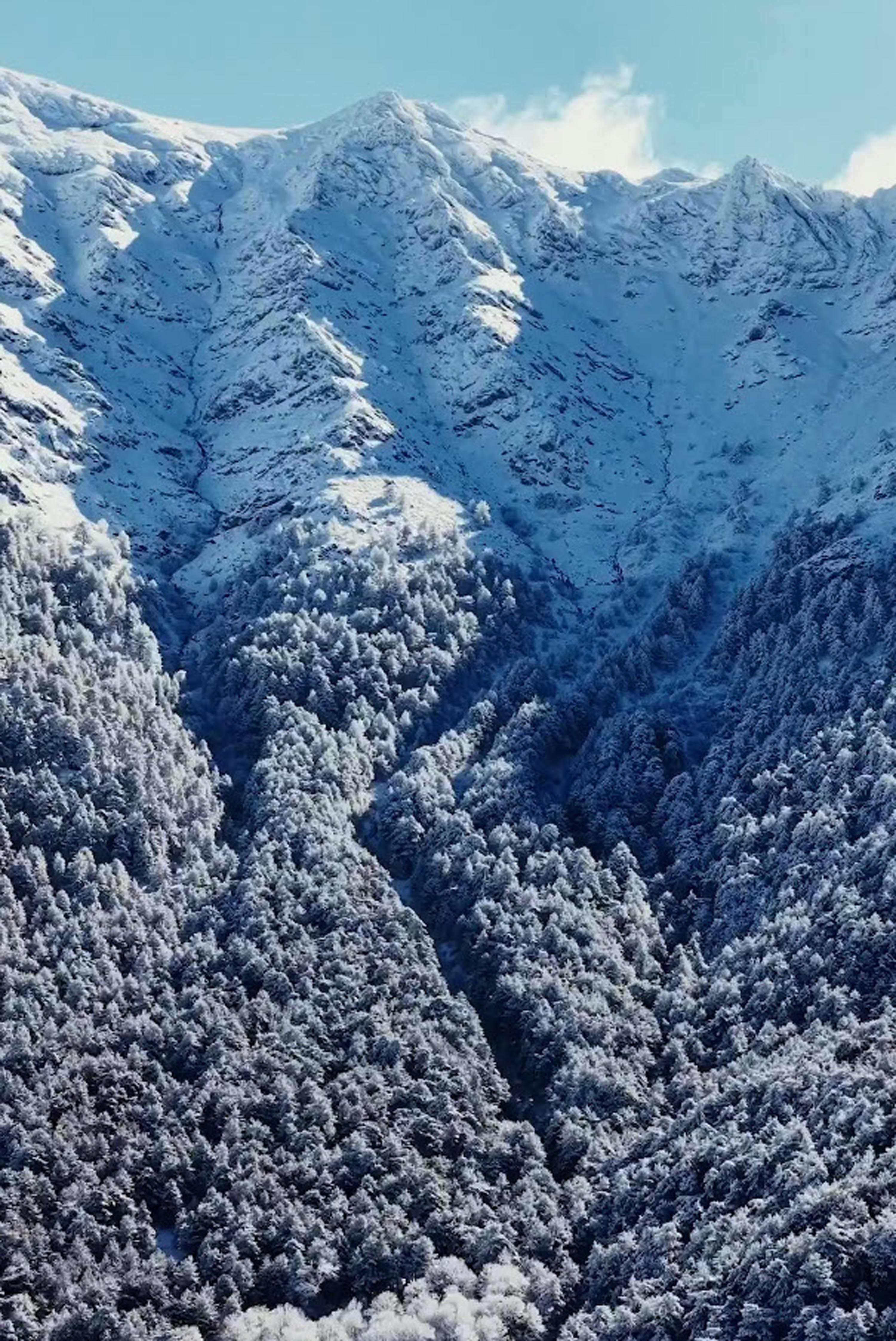 İzmir'in dağları masal diyarına döndü!