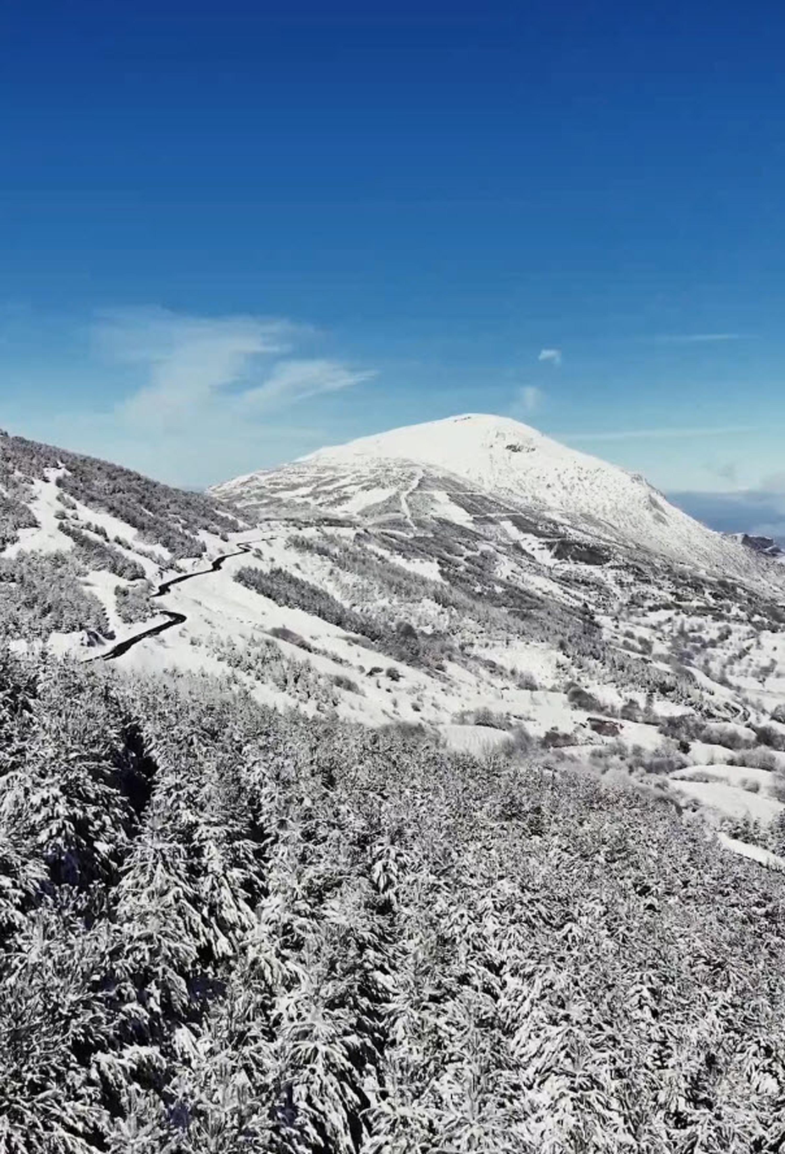 İzmir'in dağları masal diyarına döndü!