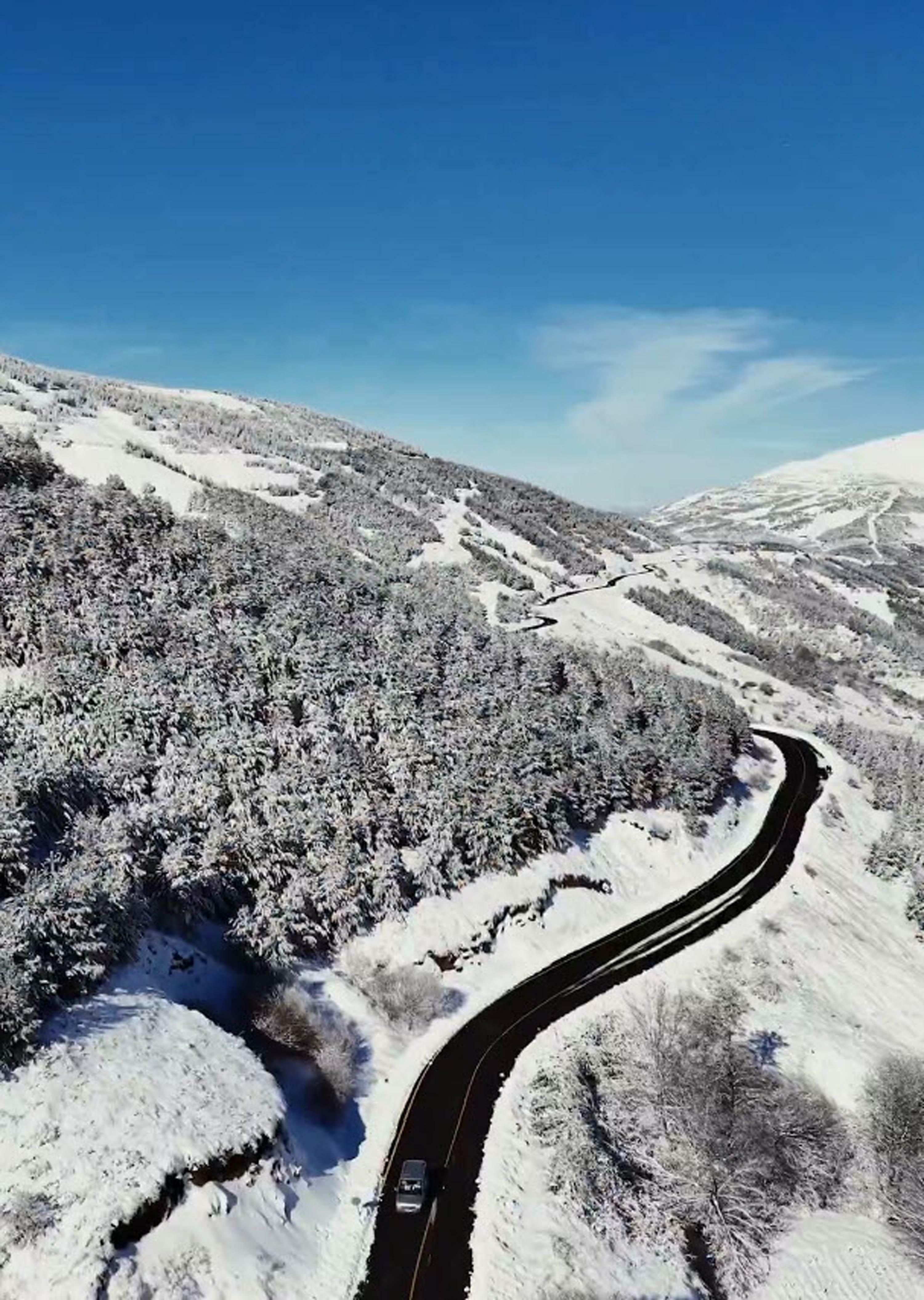 İzmir'in dağları masal diyarına döndü!