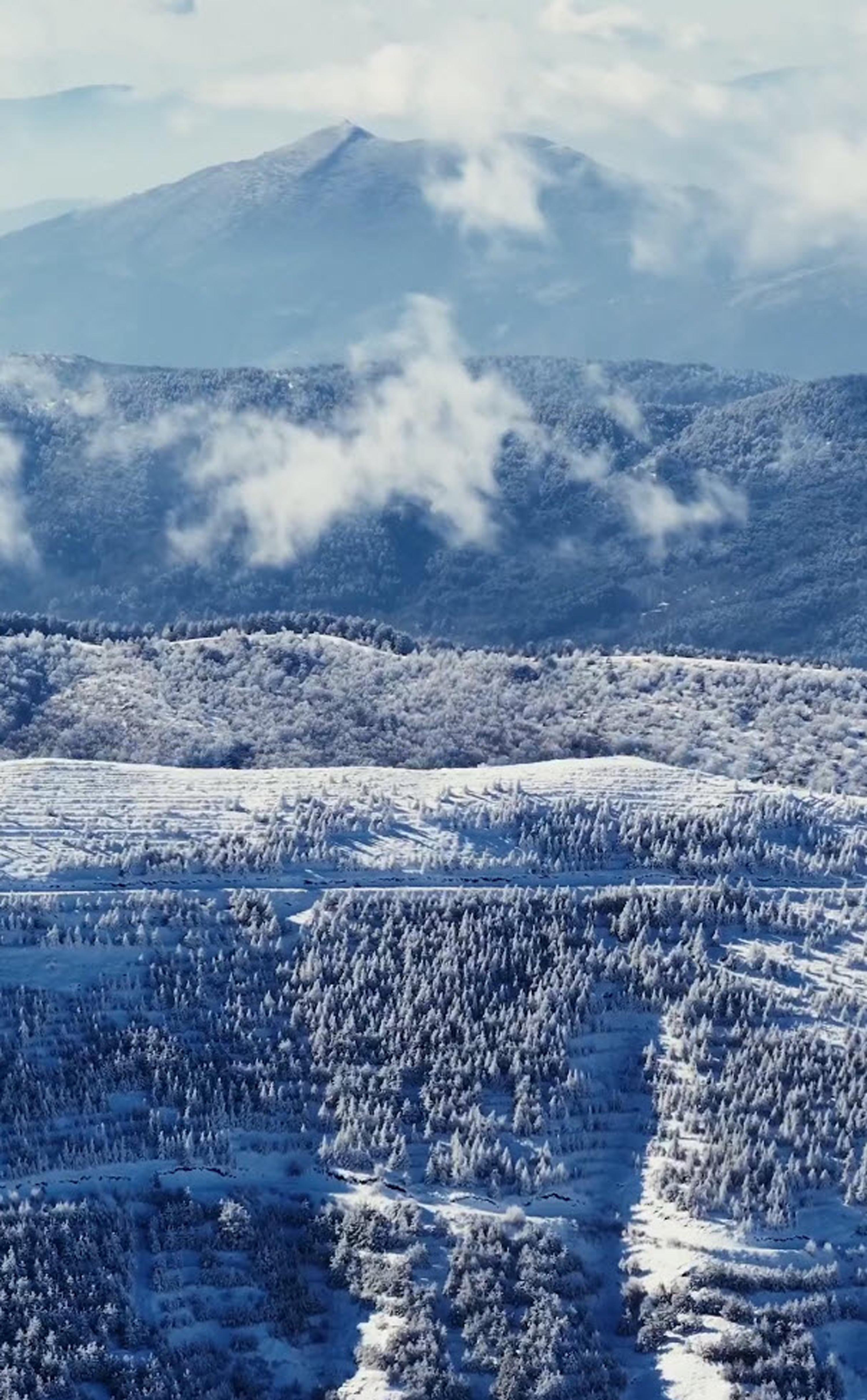 İzmir'in dağları masal diyarına döndü!
