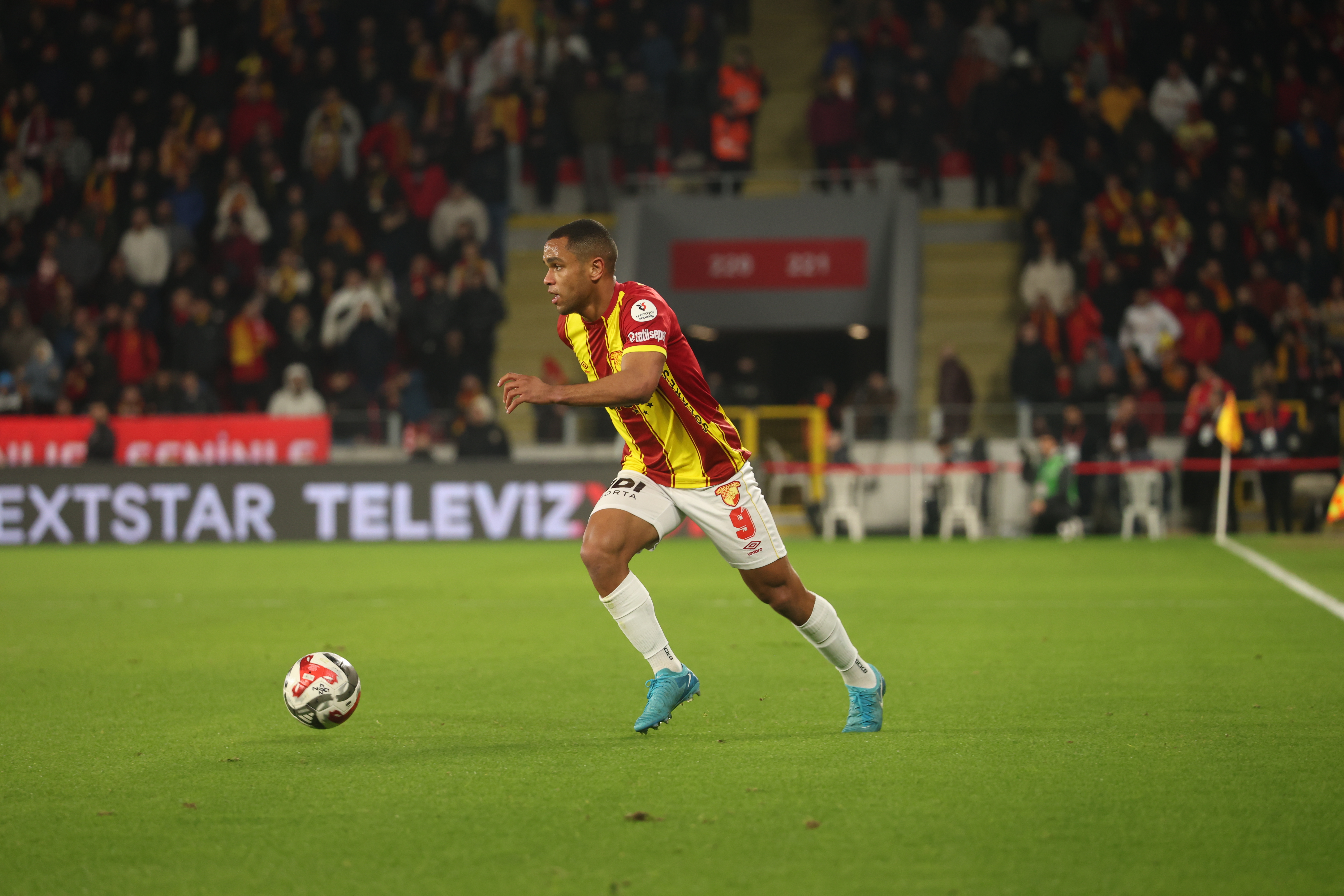 Göztepe-Çaykur Rizespor maçından kareler
