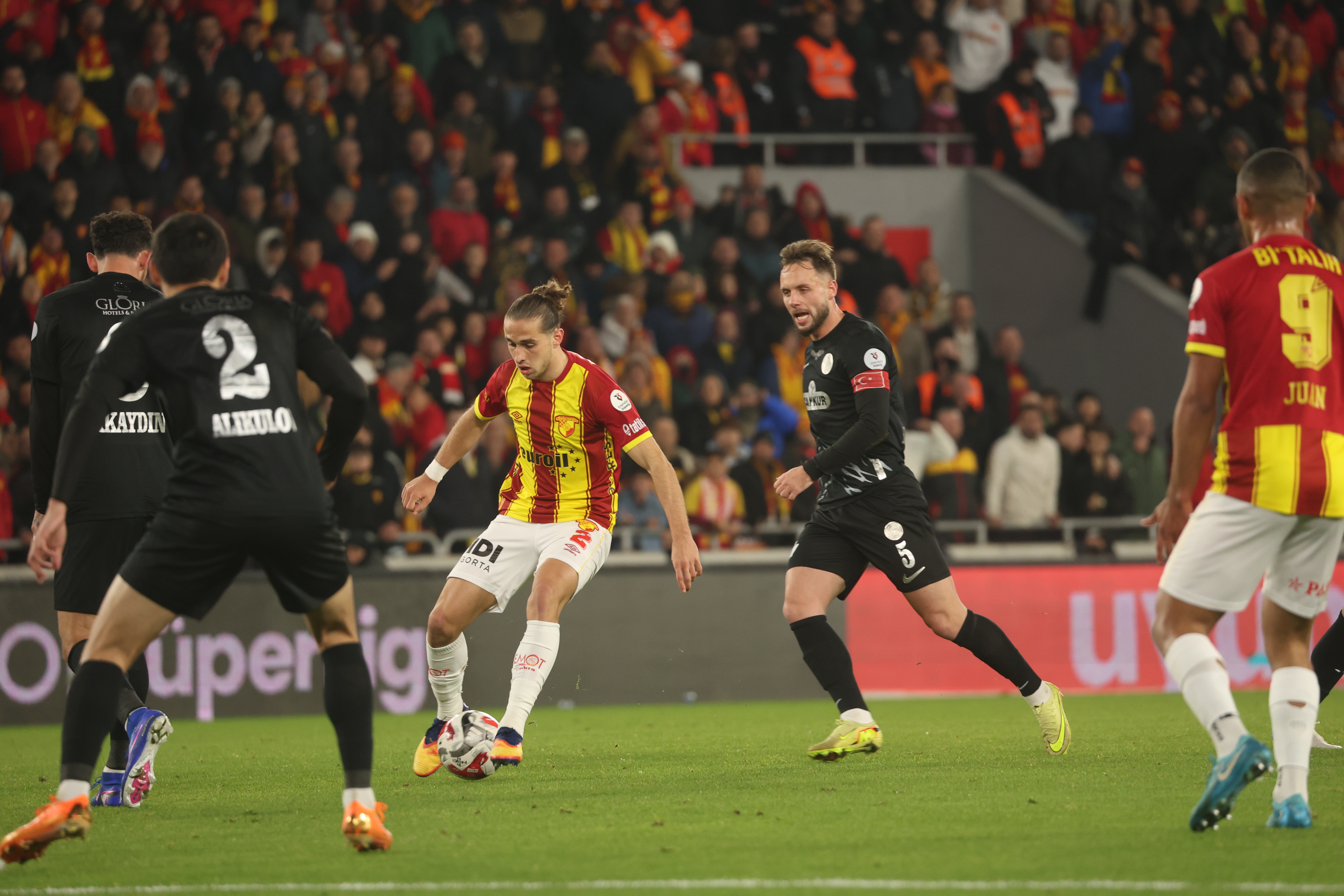 Göztepe-Çaykur Rizespor maçından kareler