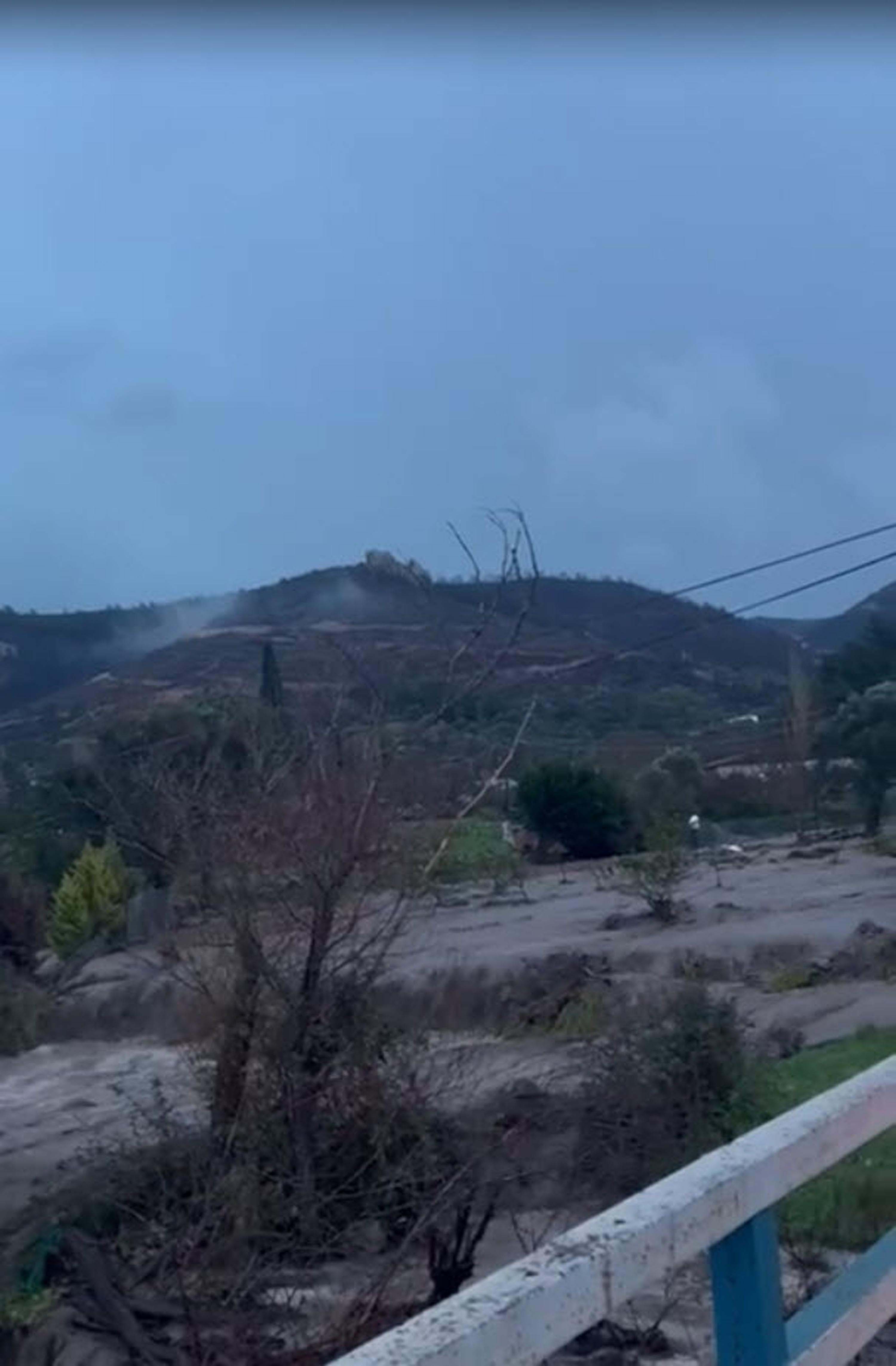 İzmir'de sağanak etkili oldu