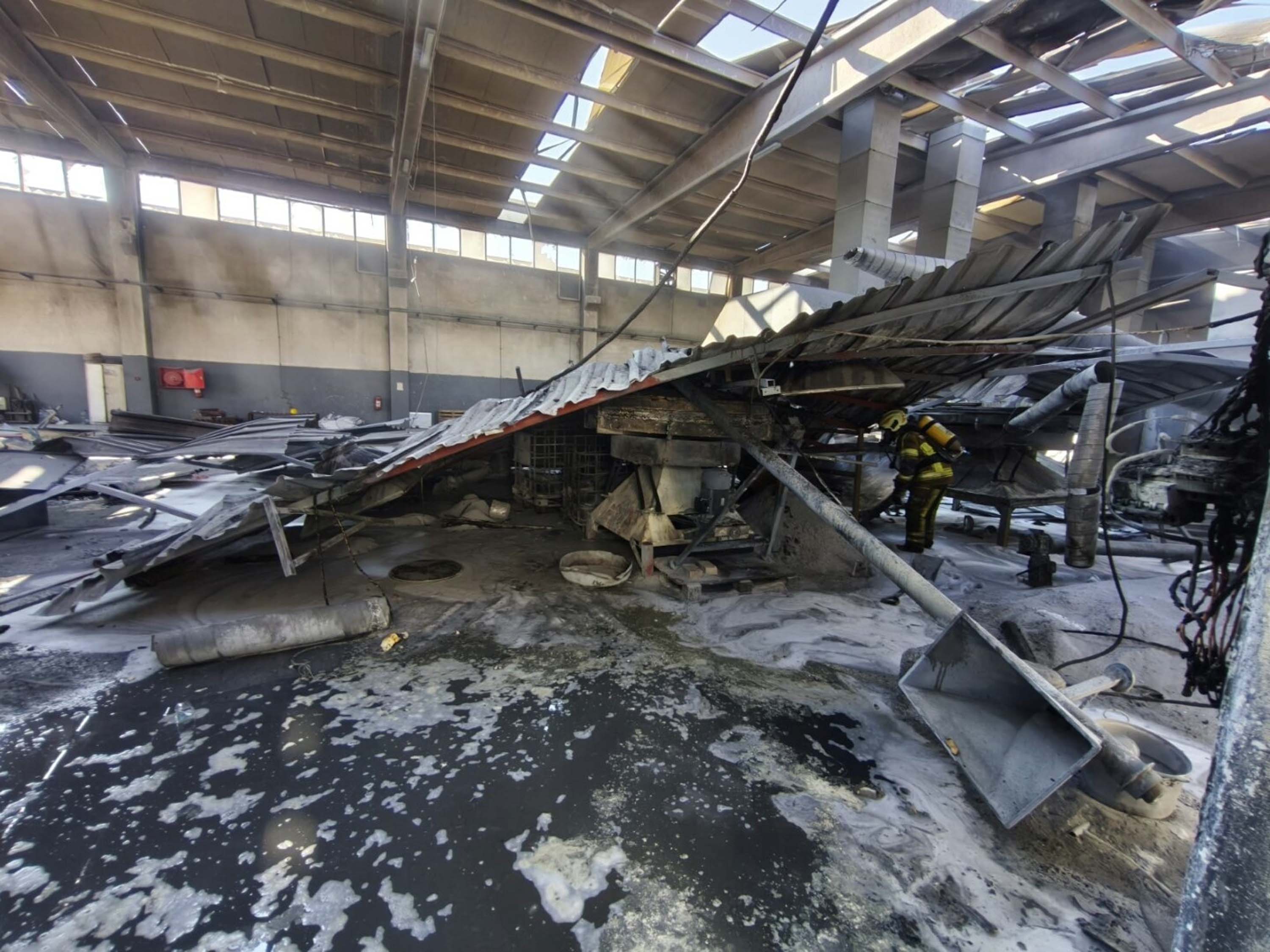 İzmir'de metal fabrikasında patlama; 3'ü ağır, 7 yaralı