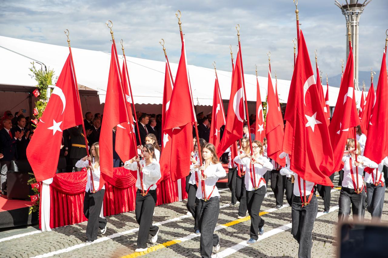 İzmir'de Cumhuriyet'in 103'üncü yılı kutlamalarından görüntüler