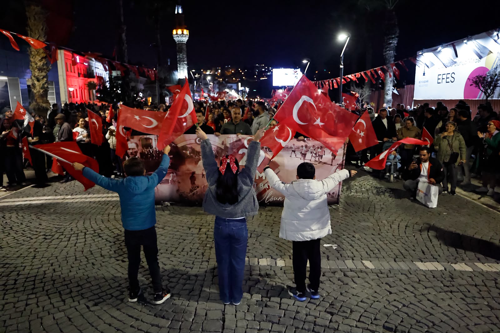 İzmir’de Cumhuriyet coşkusu
