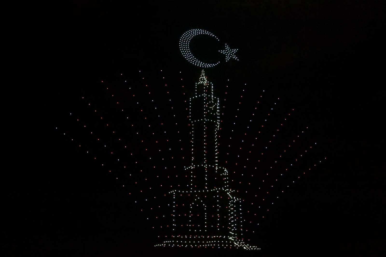 İzmir’de Cumhuriyet coşkusu