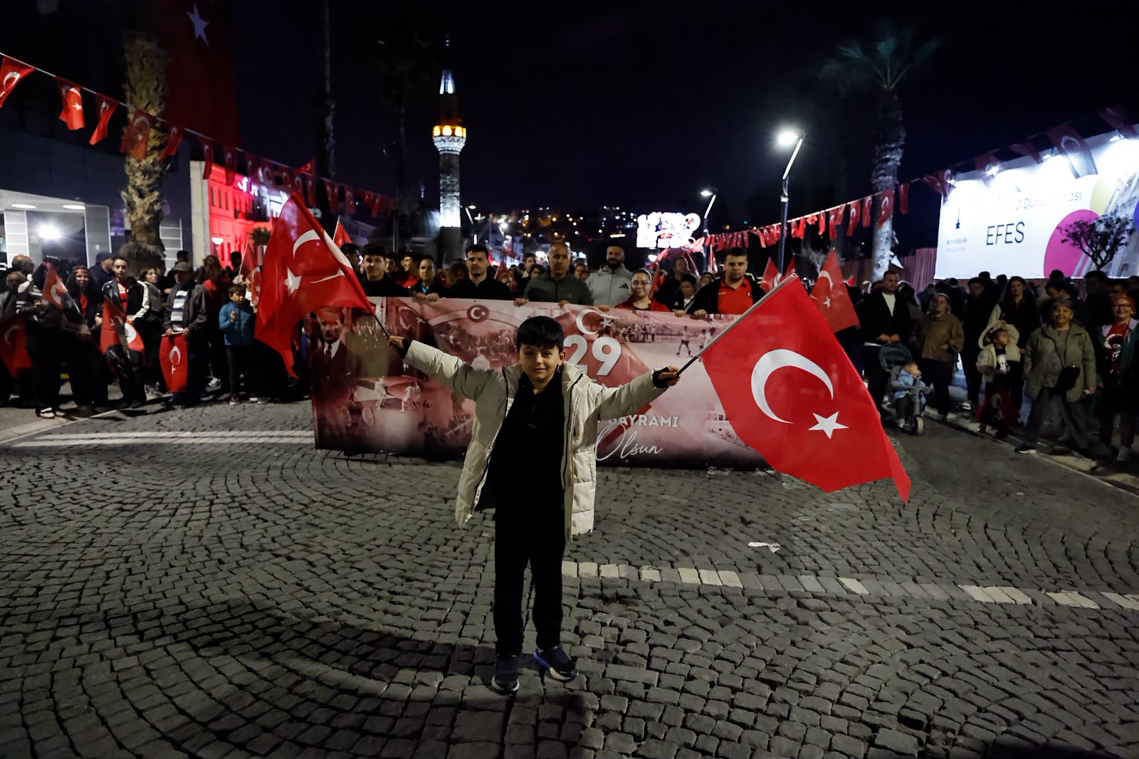 İzmir’de Cumhuriyet coşkusu
