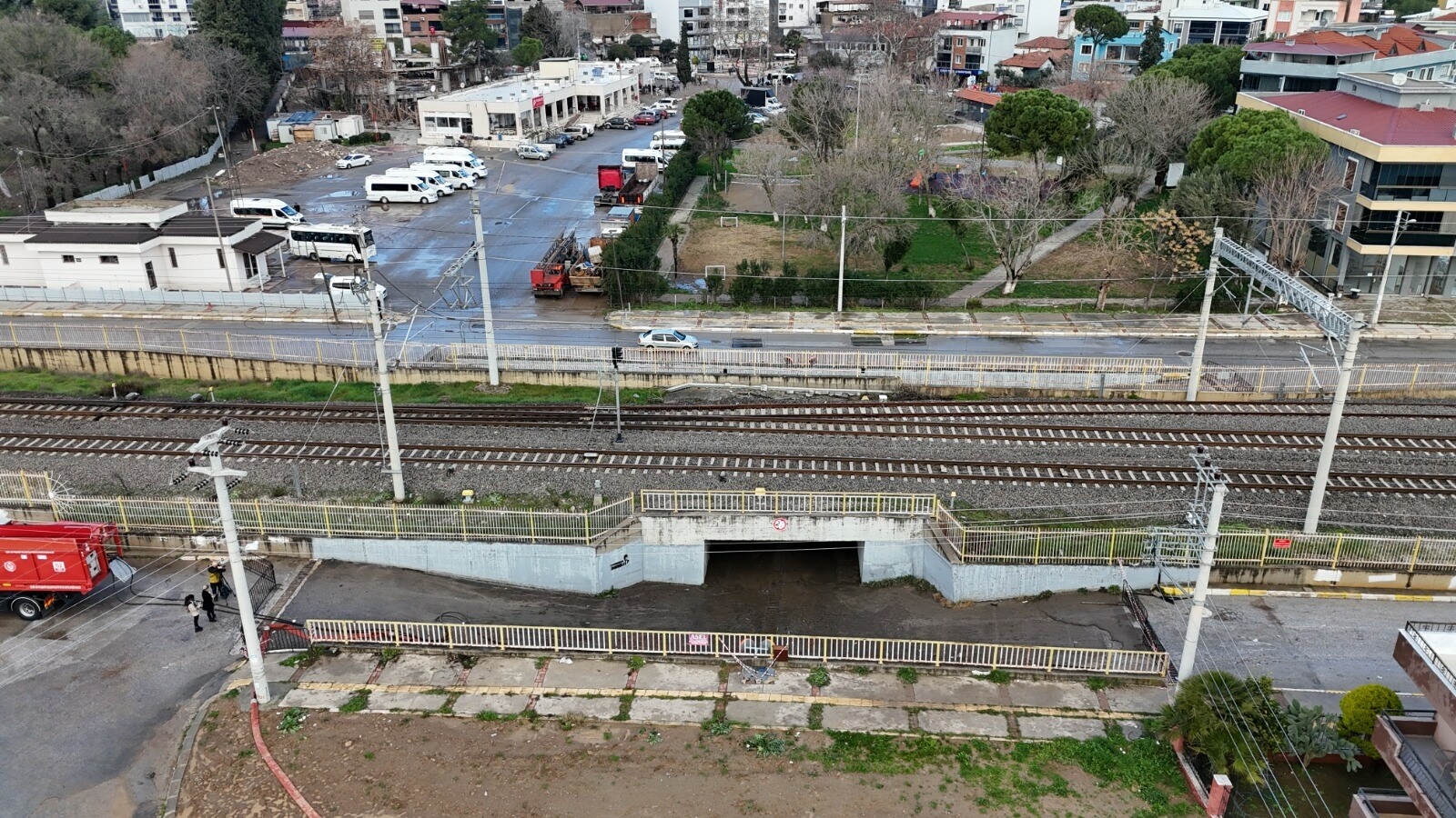 Kamyonet sürücüsünün öldüğü alt geçit