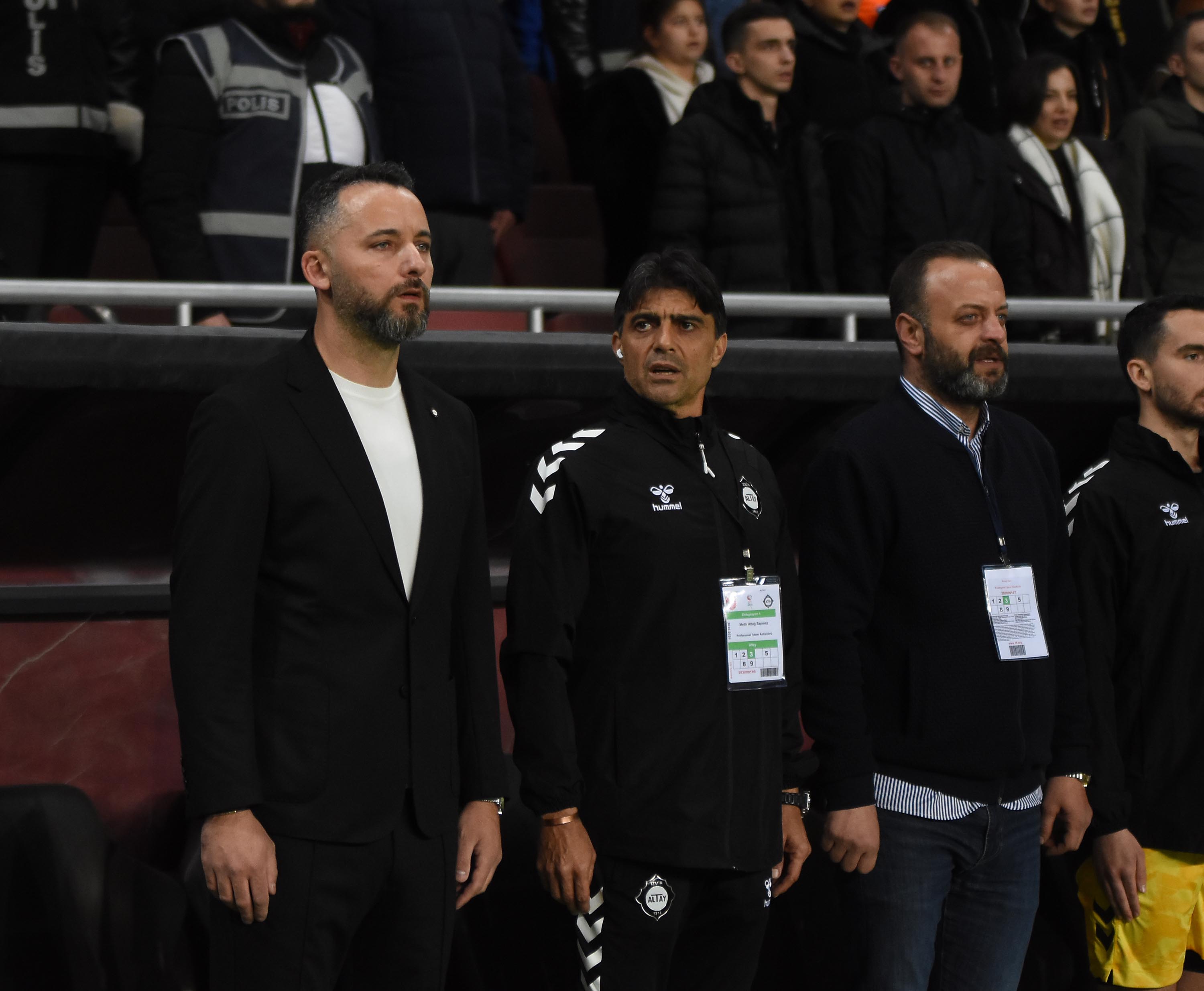 Karşıyaka - Altay derbisinden kareler!