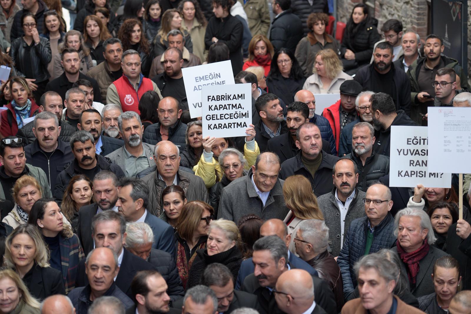 Vakıflar’ın tahliye talebine karşı Meslek Fabrikası önünde nöbet 