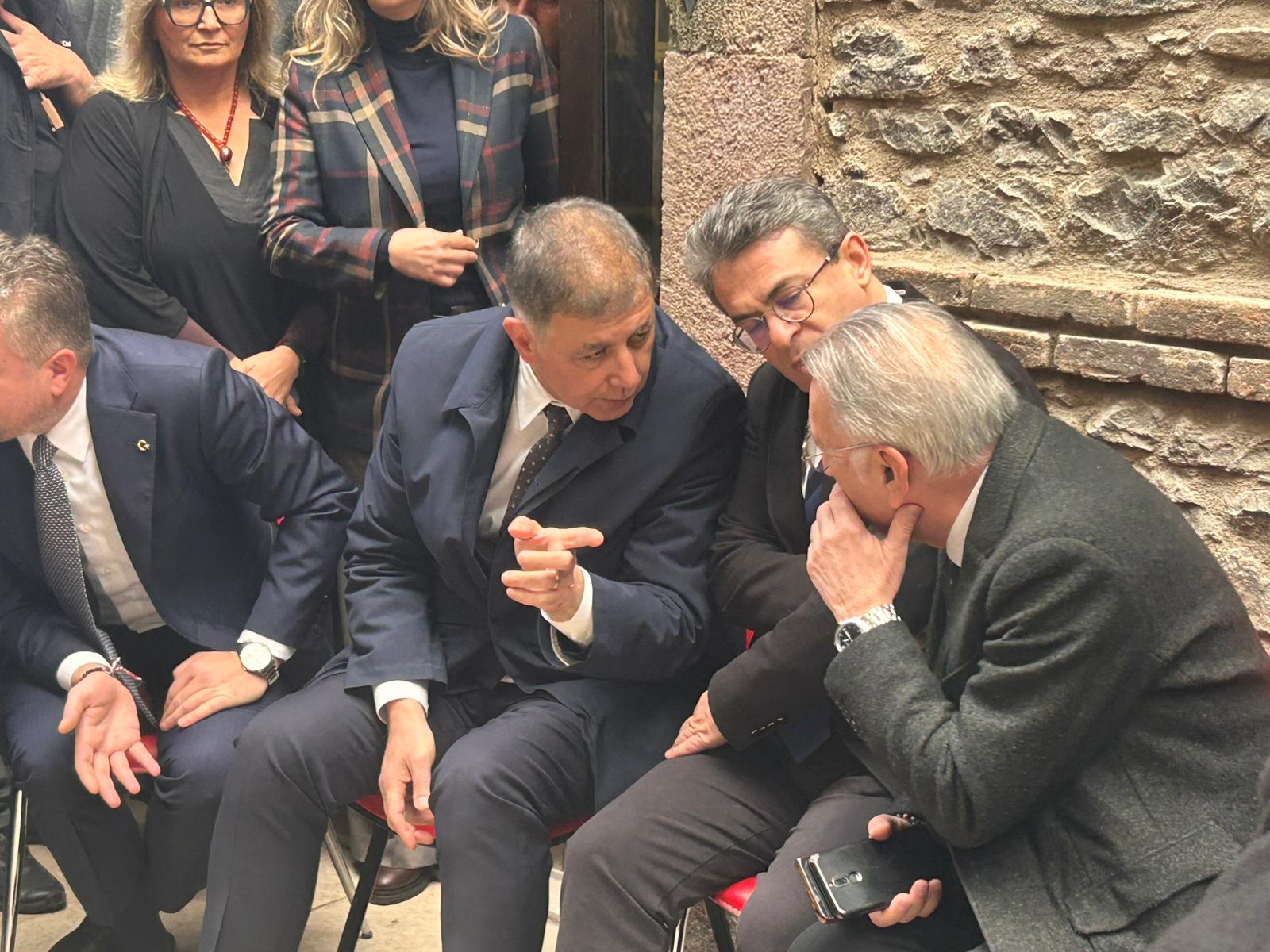 Vakıflar’ın tahliye talebine karşı Meslek Fabrikası önünde nöbet 