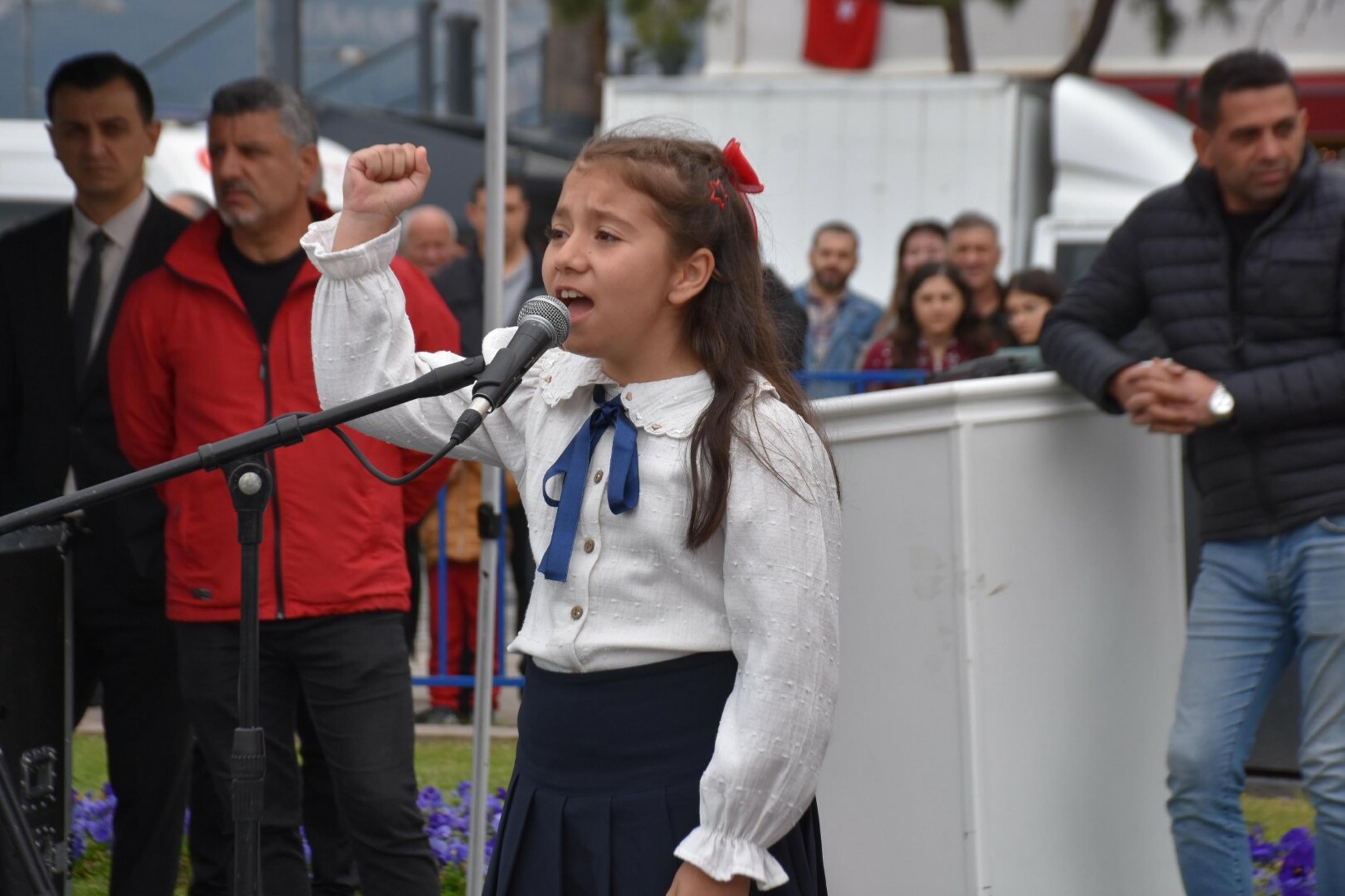 İzmir'de 23 Nisan coşkusu