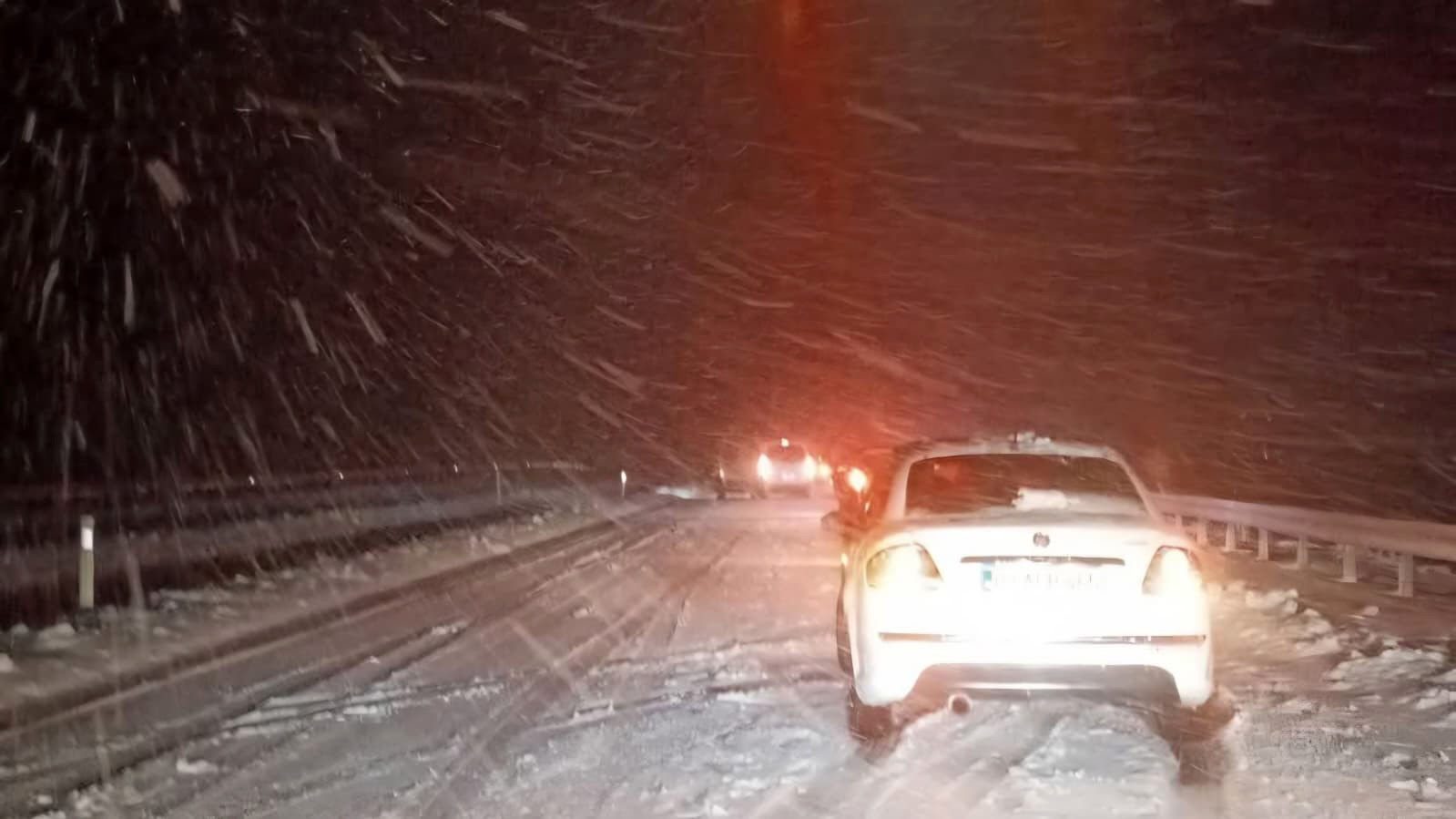 Mayıs ayında yurttan kar manzaraları