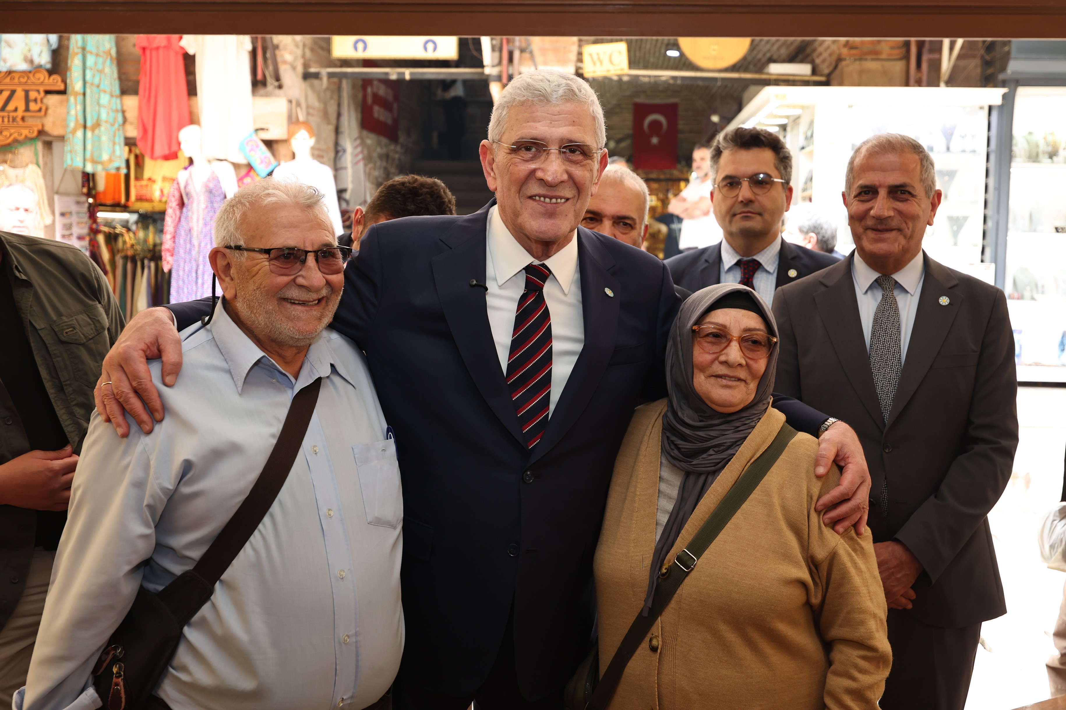 Dervişoğlu'ndan İzmir'de esnaf ziyareti 