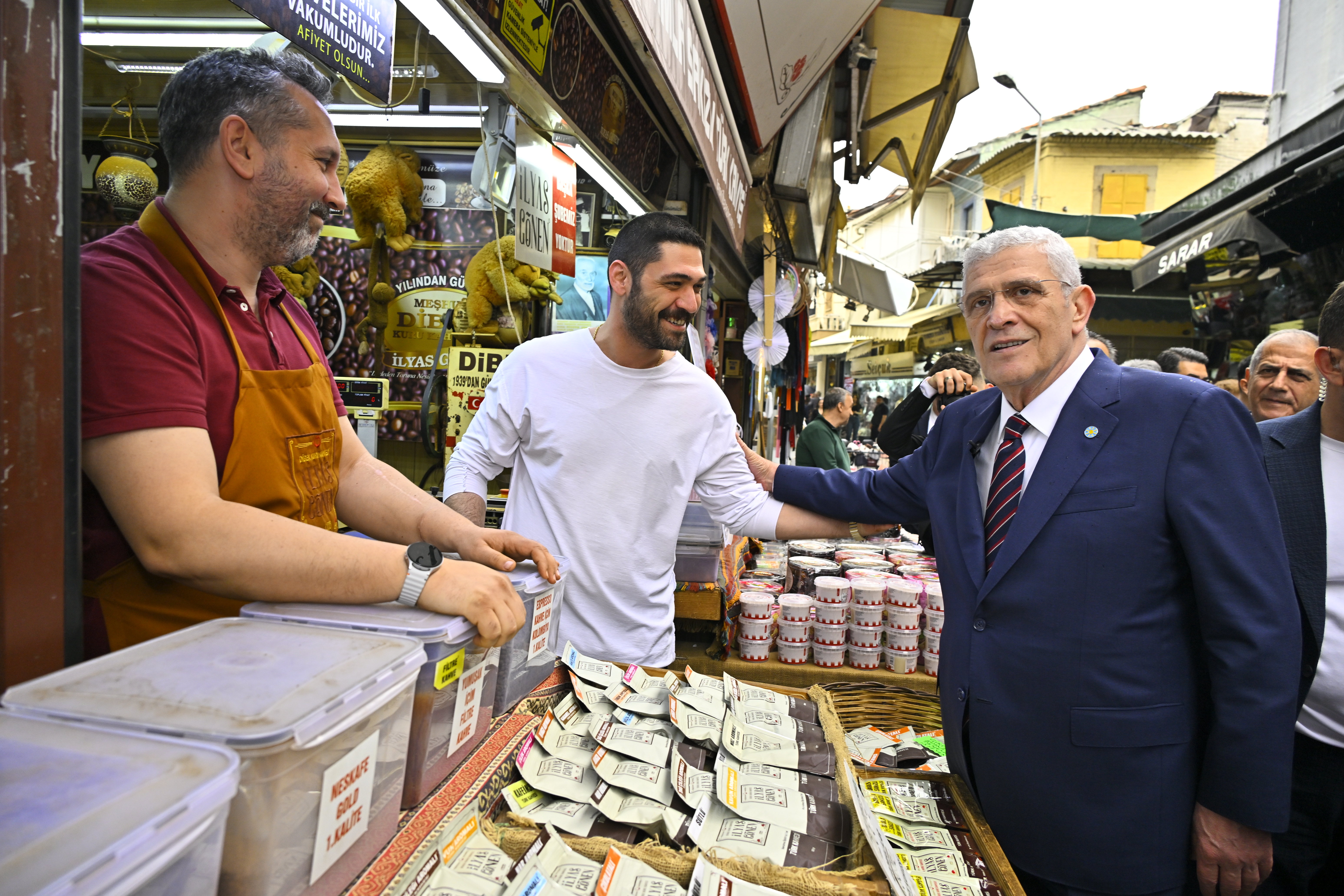 Dervişoğlu'ndan İzmir'de esnaf ziyareti 