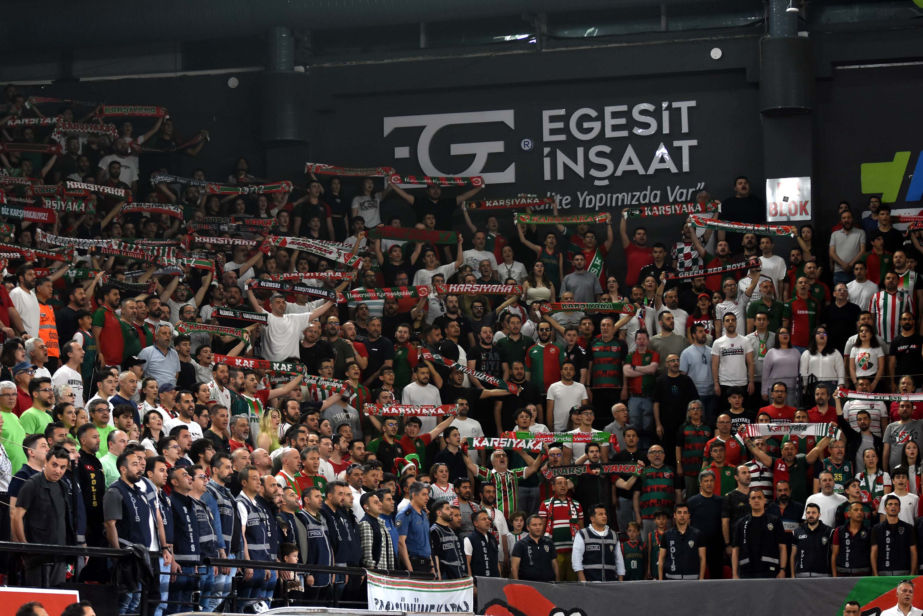 Kaf-Kaf, son saniye basketiyle Bursaspor'u yendi ve ligde kaldı