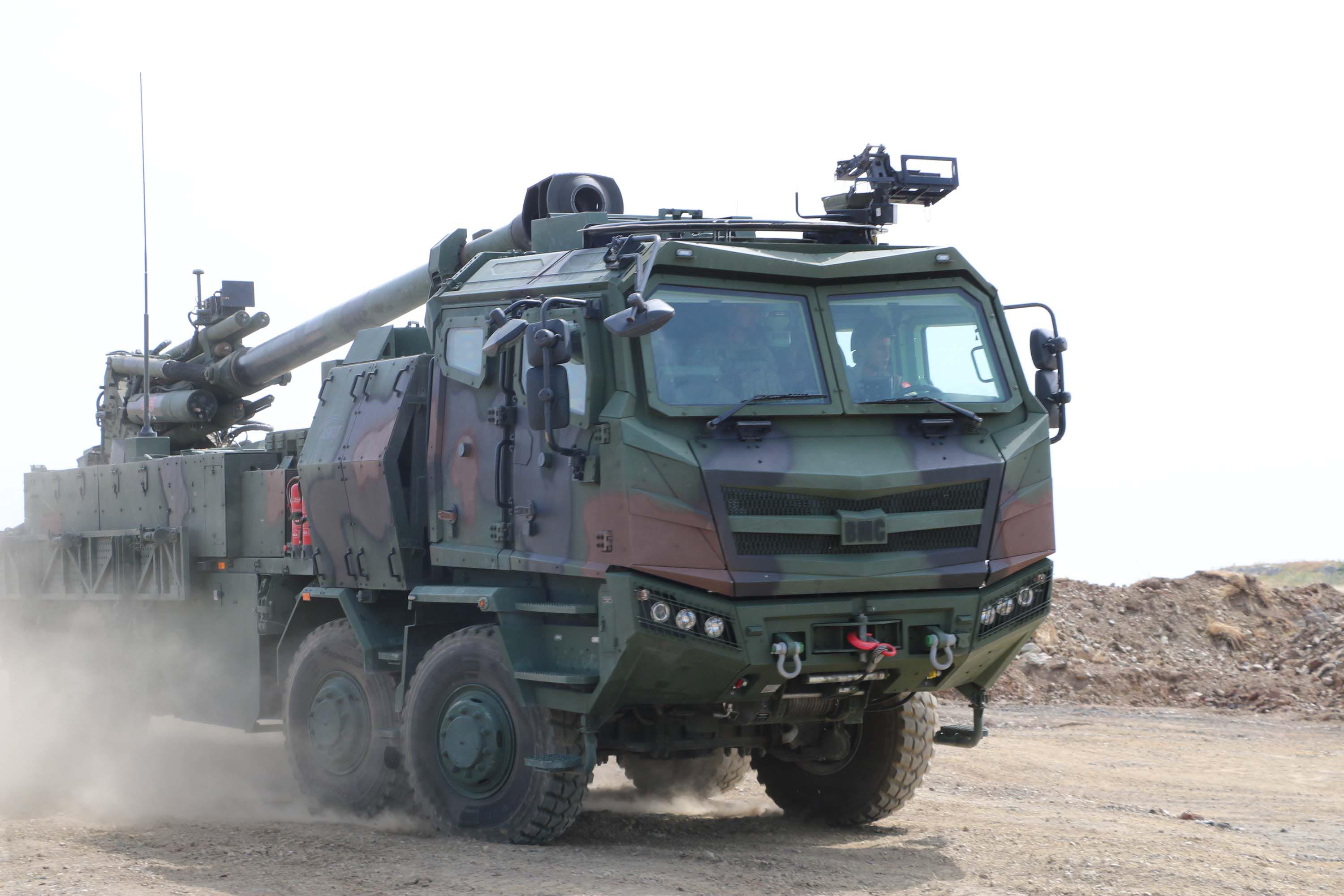 EFES-2026 Tatbikatı kapsamında Panter obüsü hayran bıraktı