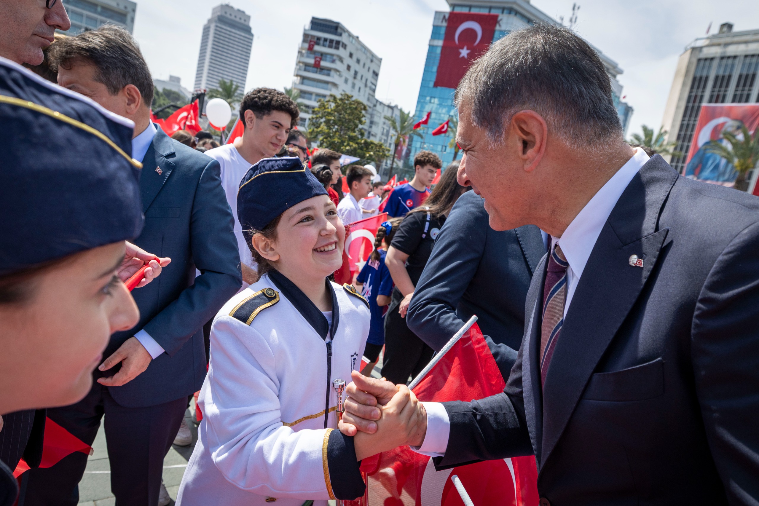 İzmir’de 19 Mayıs coşkusu