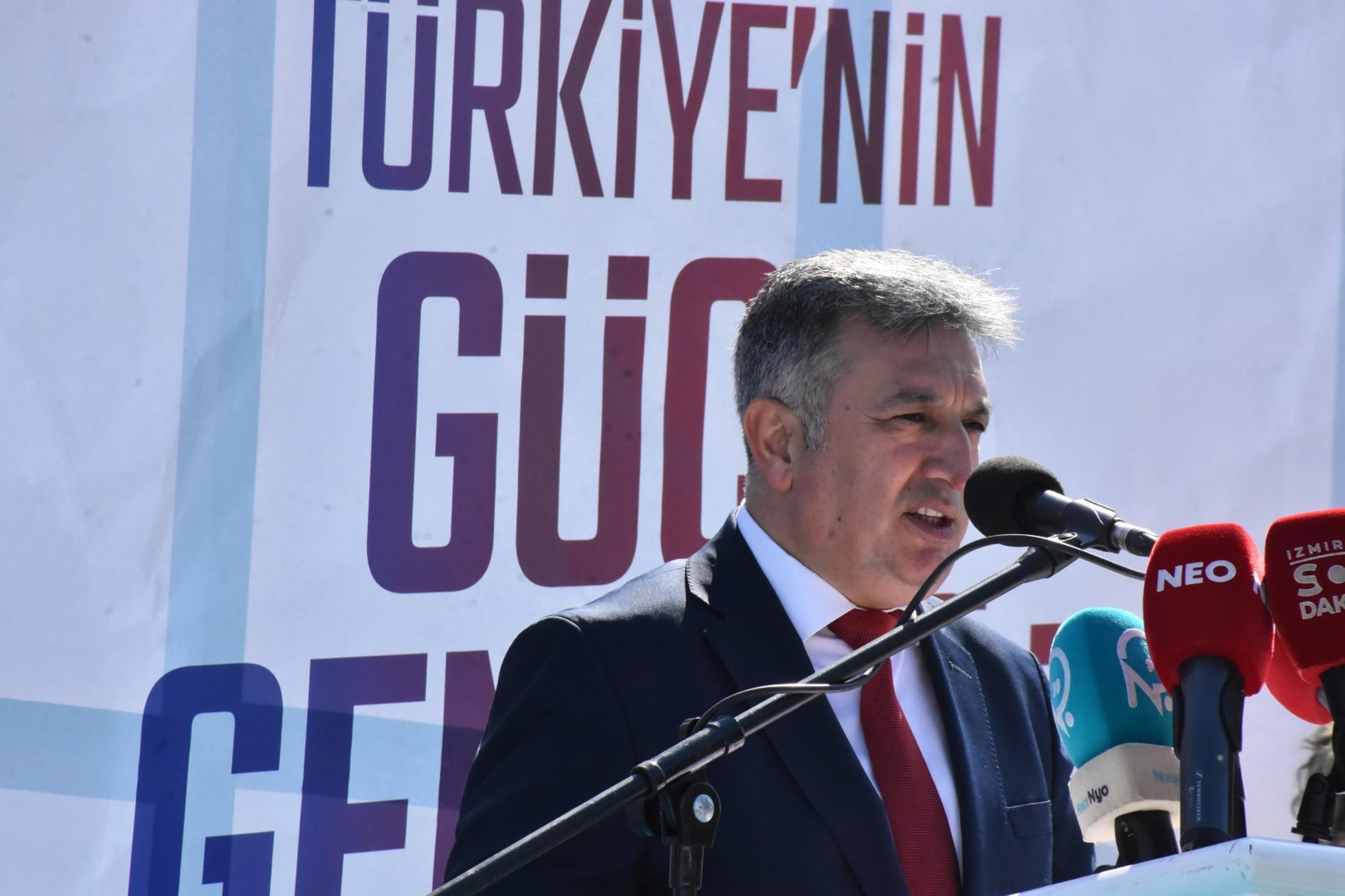 İzmir’de 19 Mayıs coşkusu