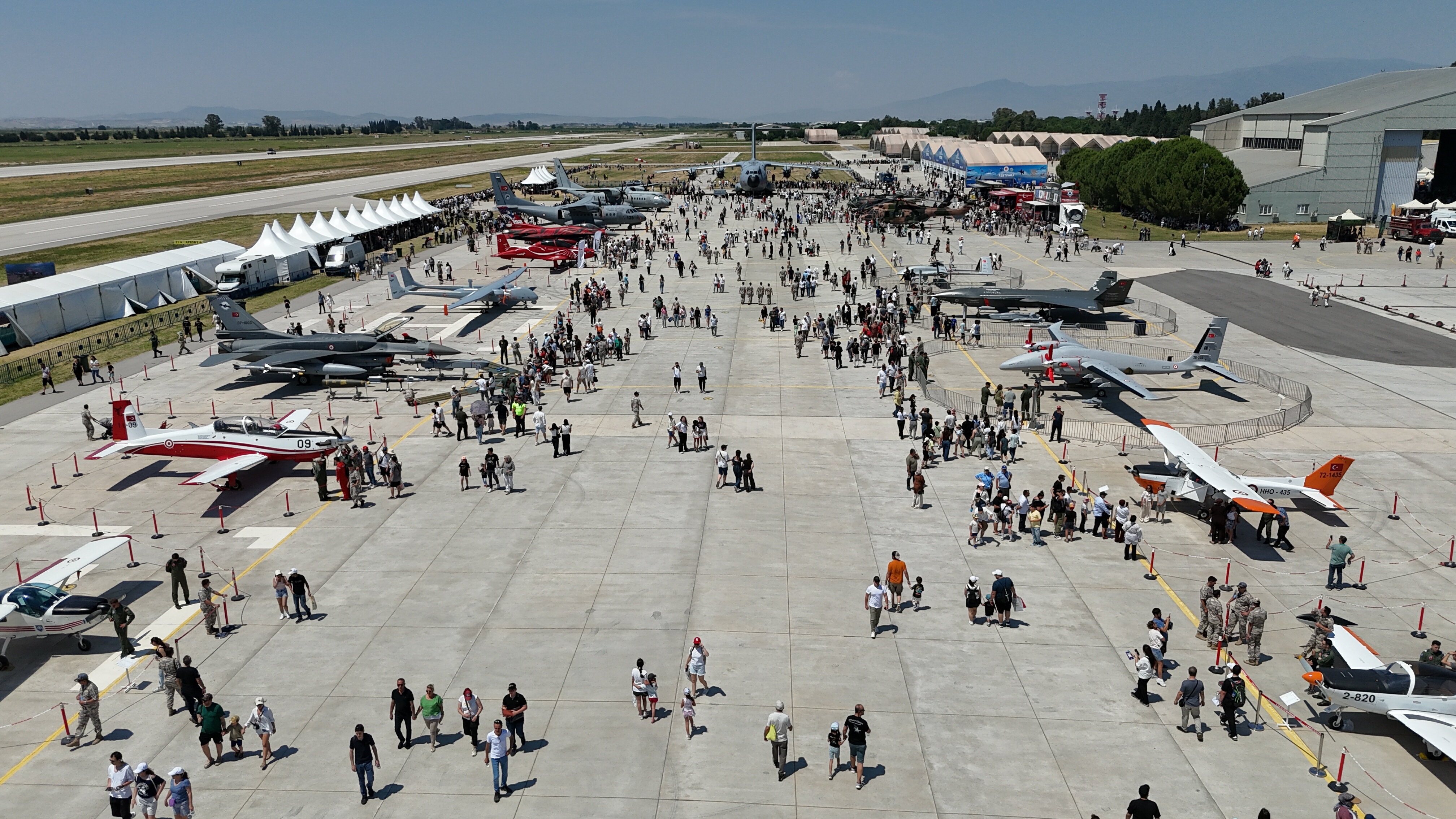 Gençlik ve Havacılık Festivali ikinci günde de ilgi gördü