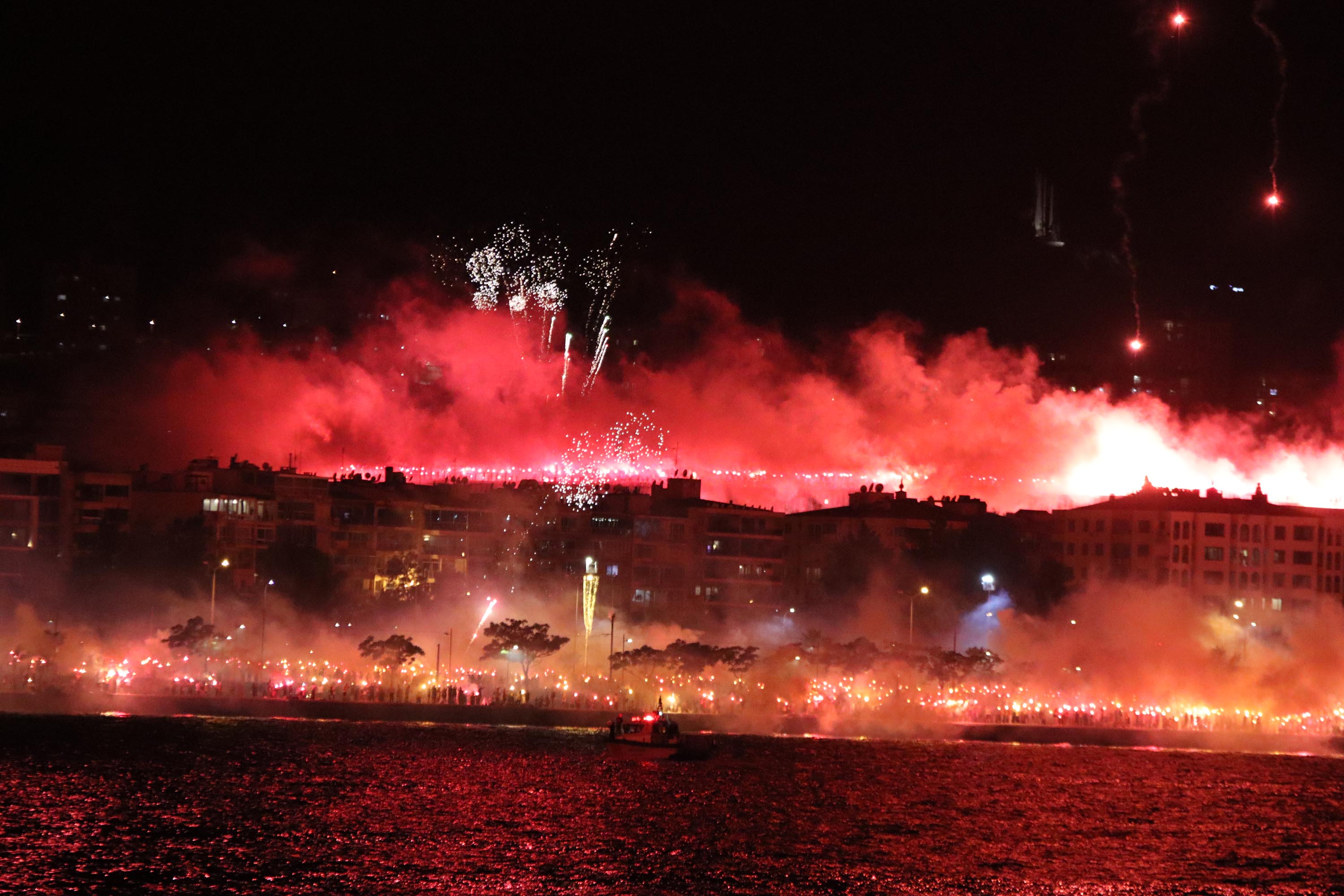 Göztepe’de 101’inci yıl coşkusu yaşandı