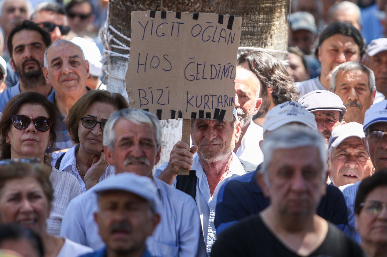 Özgür Özel İzmir'de
