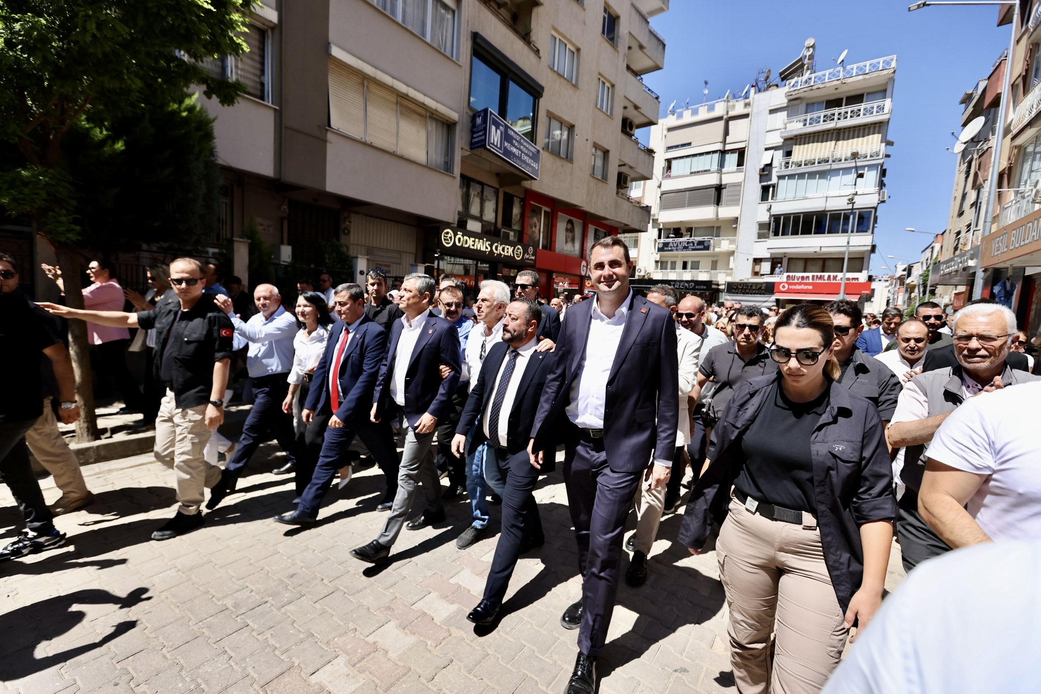 Özgür Özel İzmir'de